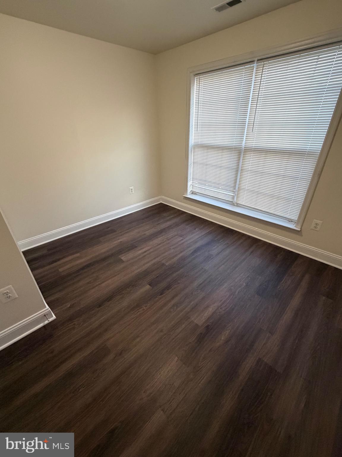 CAMDEN CROSSING - Residential Lease