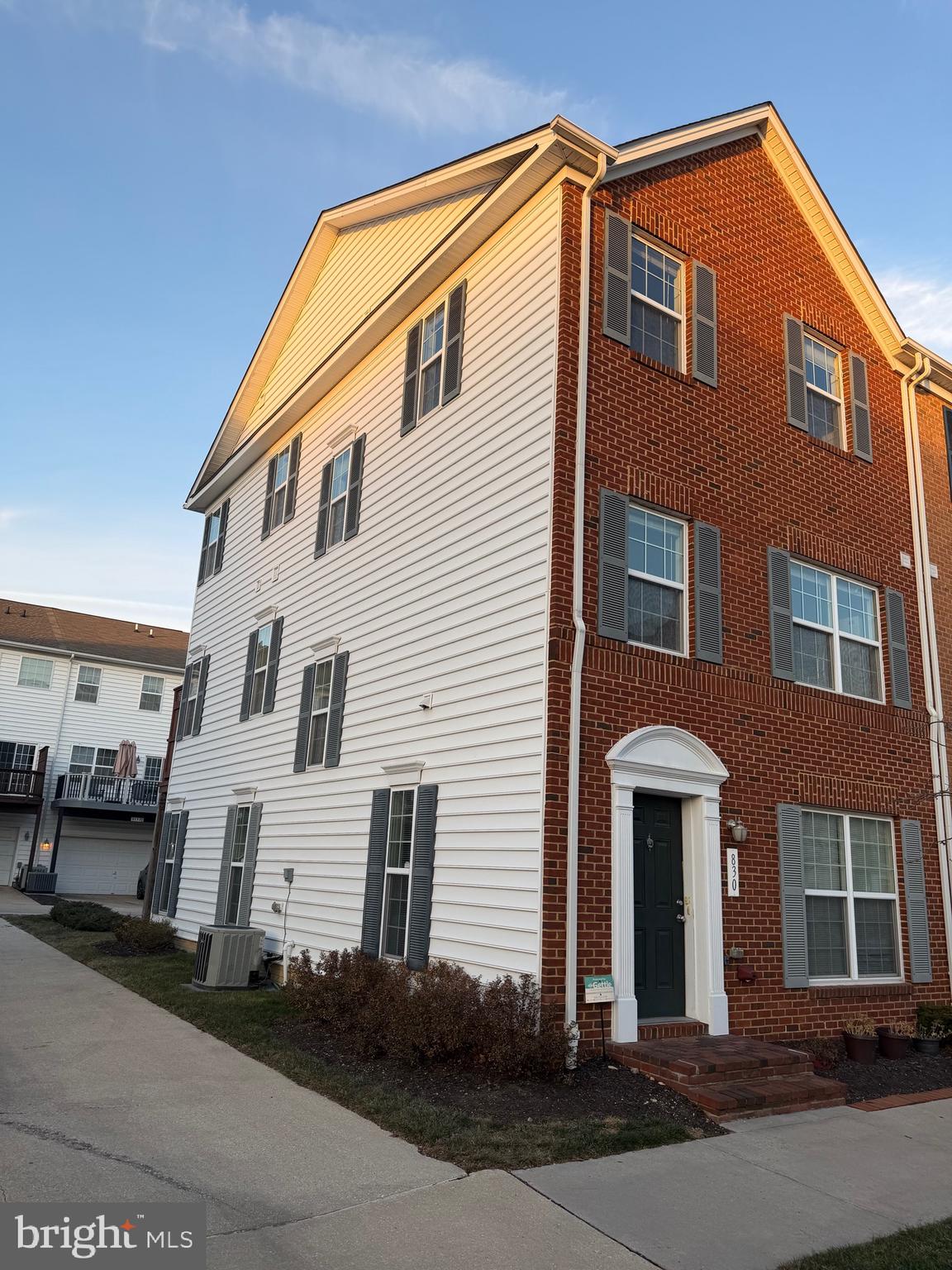 CAMDEN CROSSING - Residential Lease