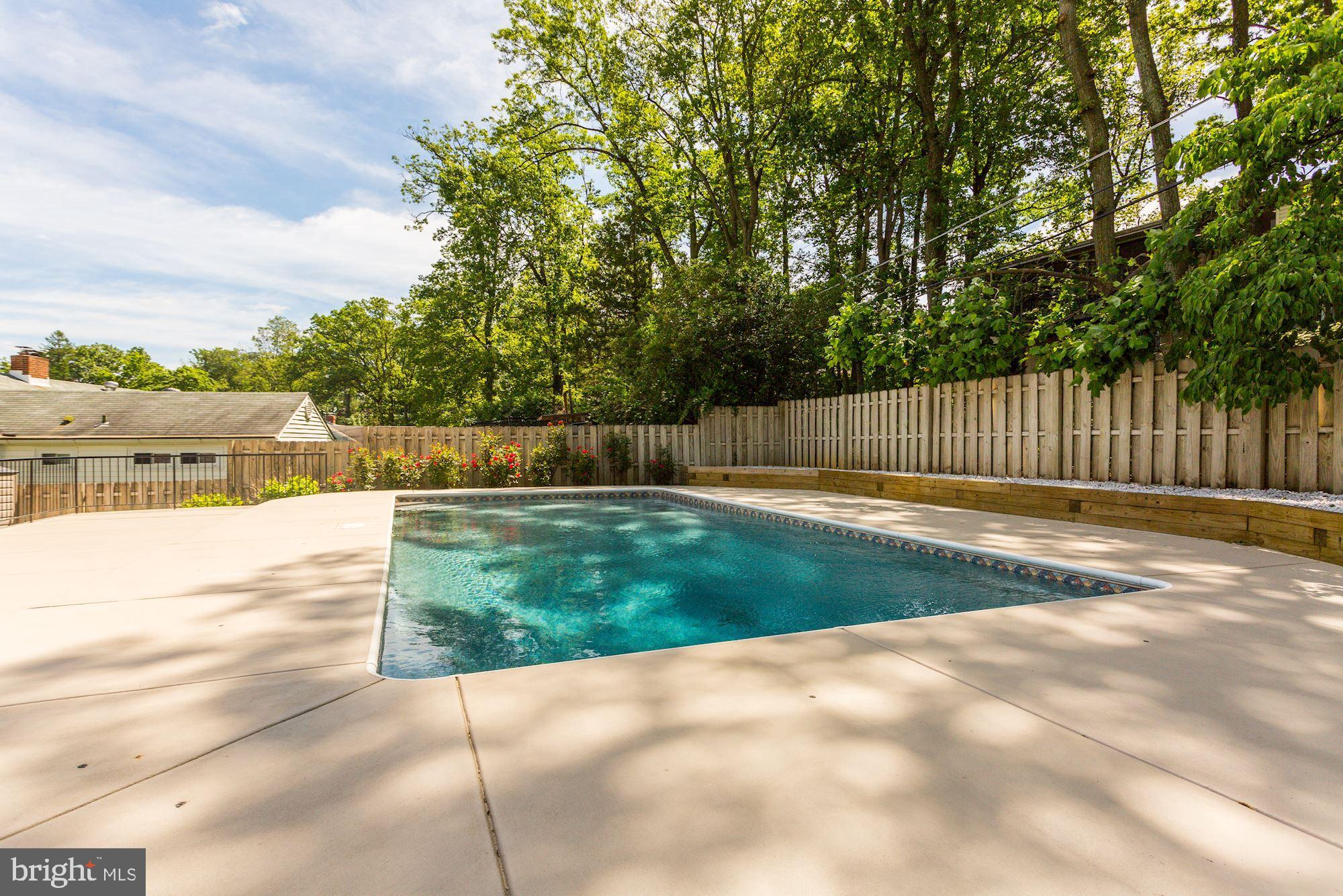 COVENTRY/CROMWELL - Residential