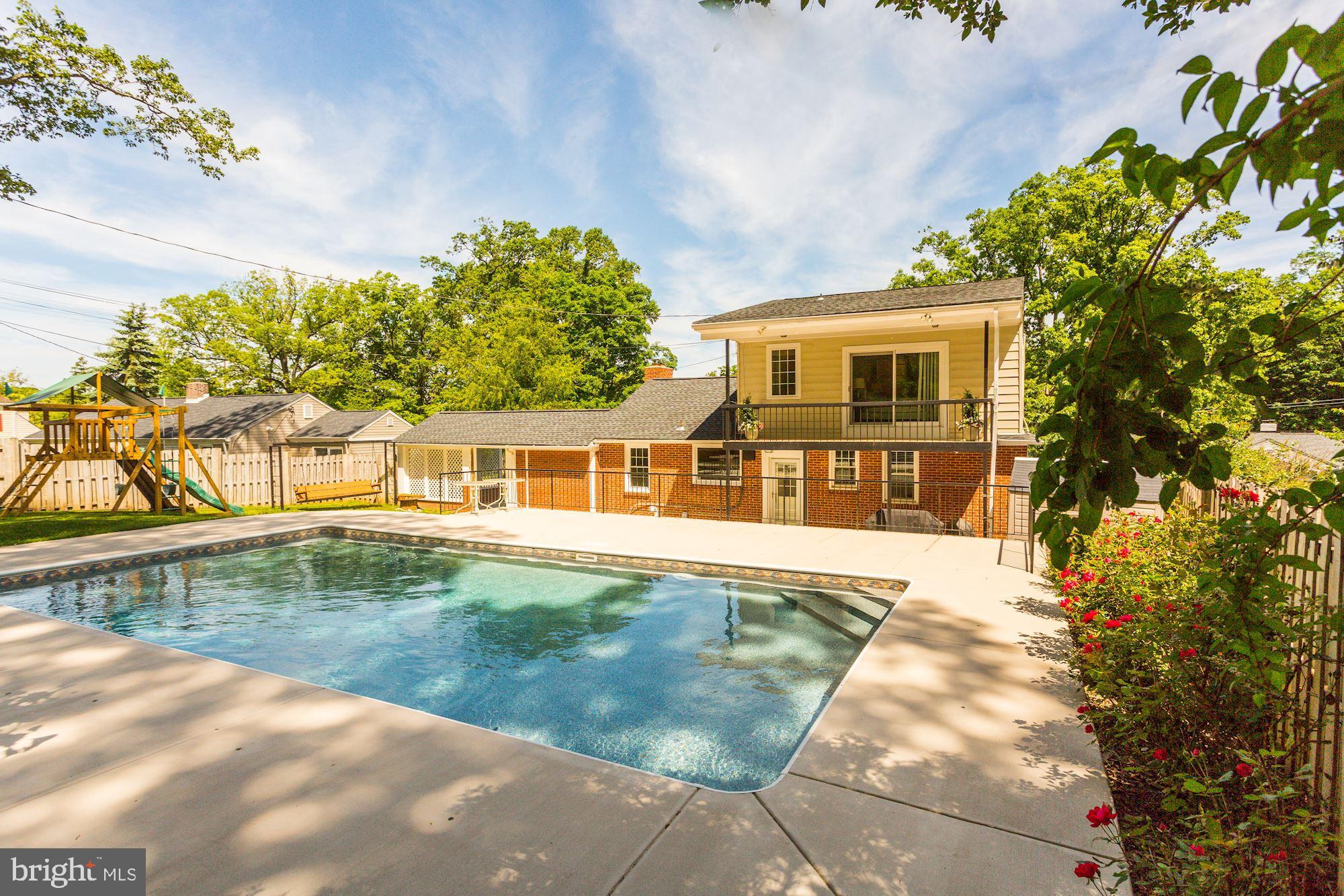 COVENTRY/CROMWELL - Residential