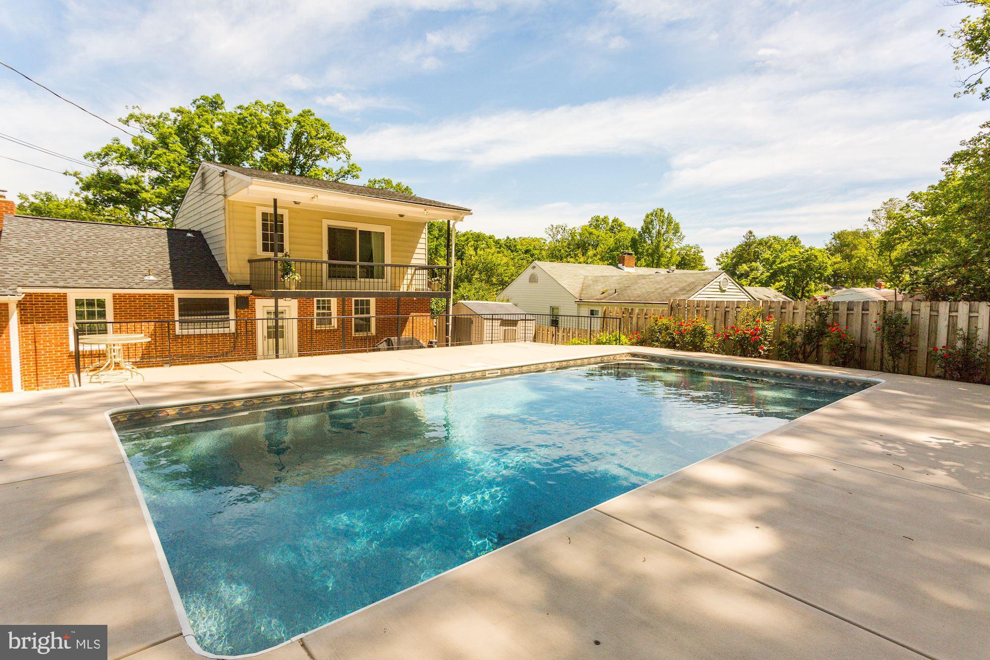 COVENTRY/CROMWELL - Residential