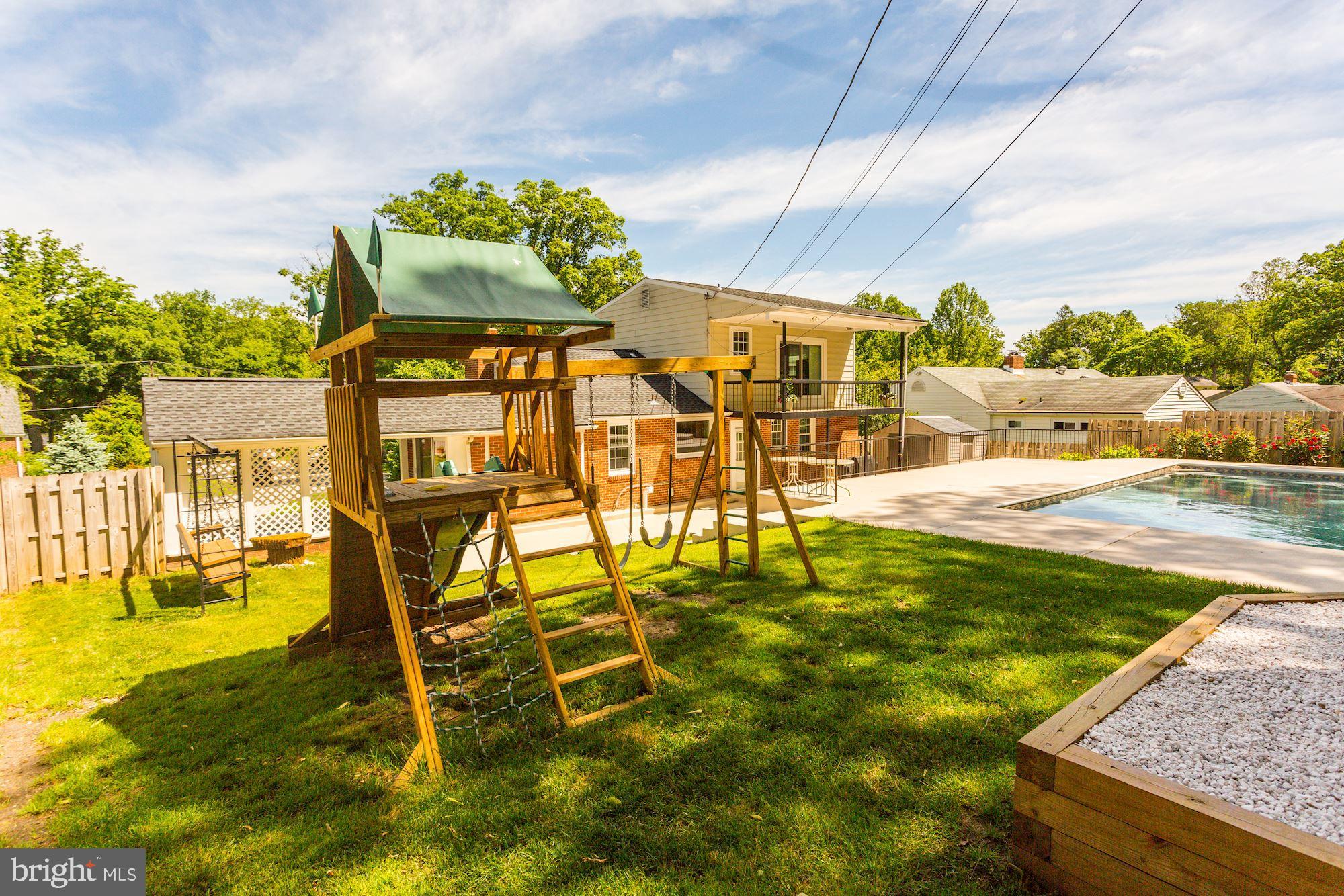 COVENTRY/CROMWELL - Residential