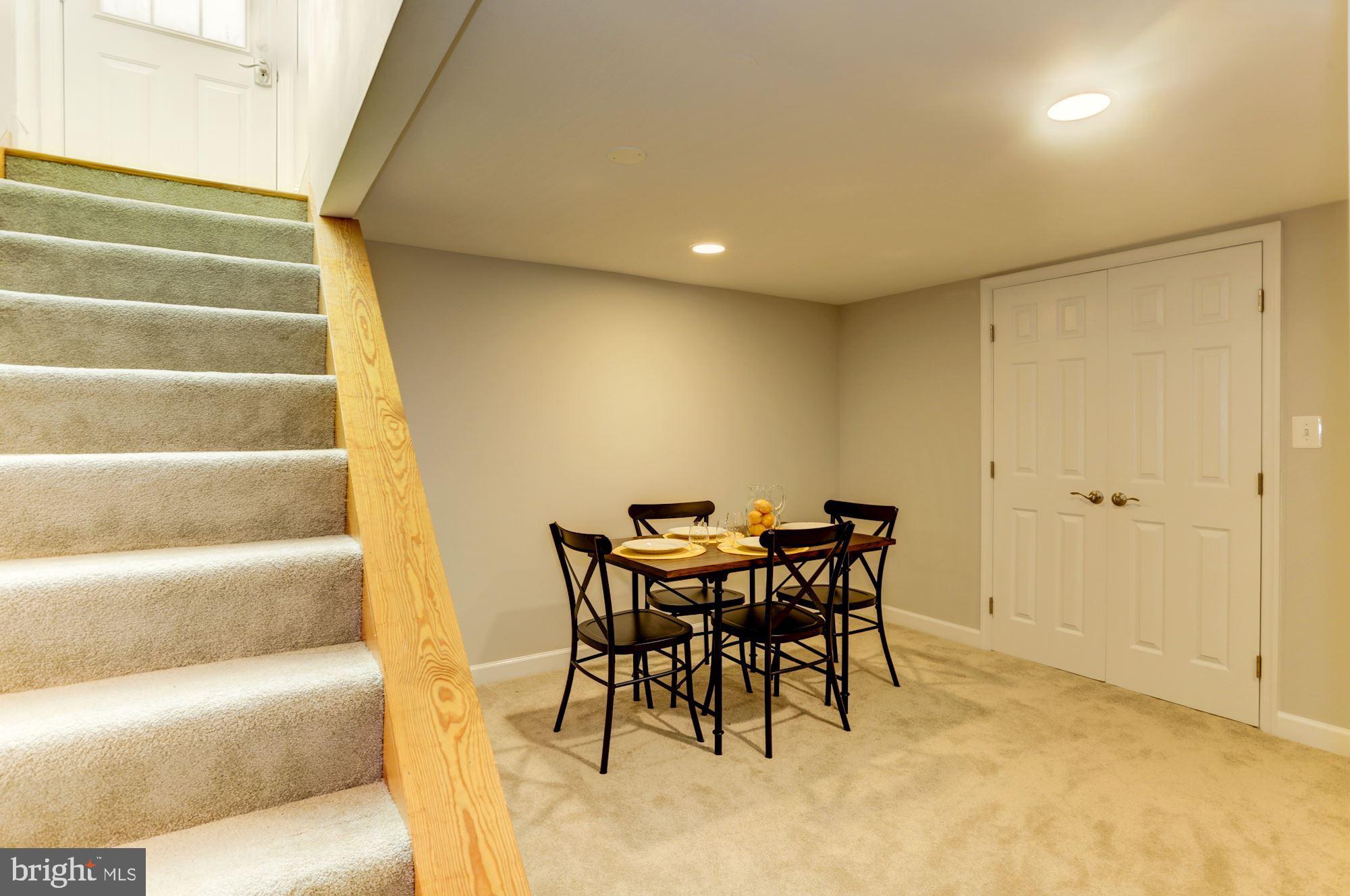 COVENTRY/CROMWELL - Residential