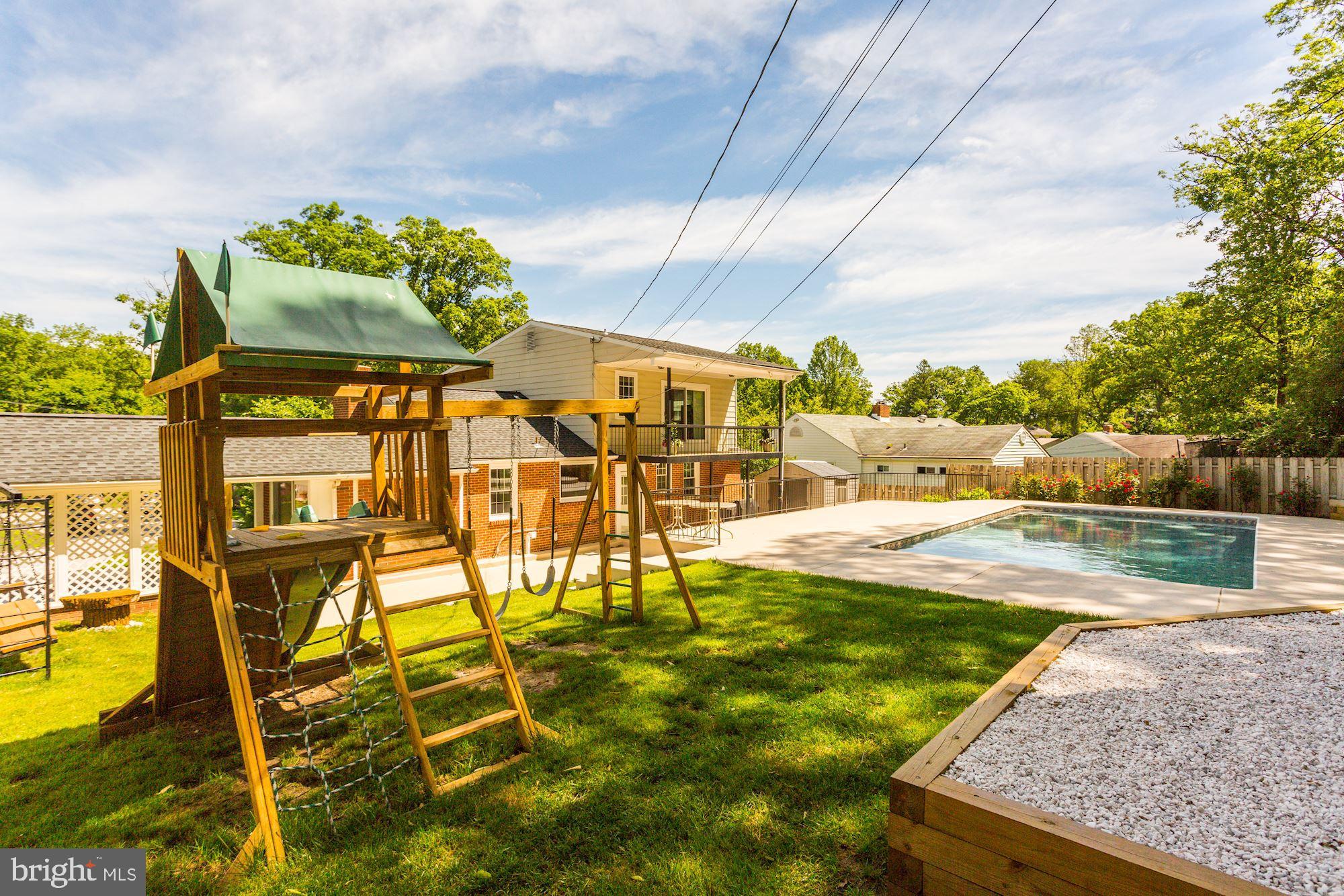COVENTRY/CROMWELL - Residential