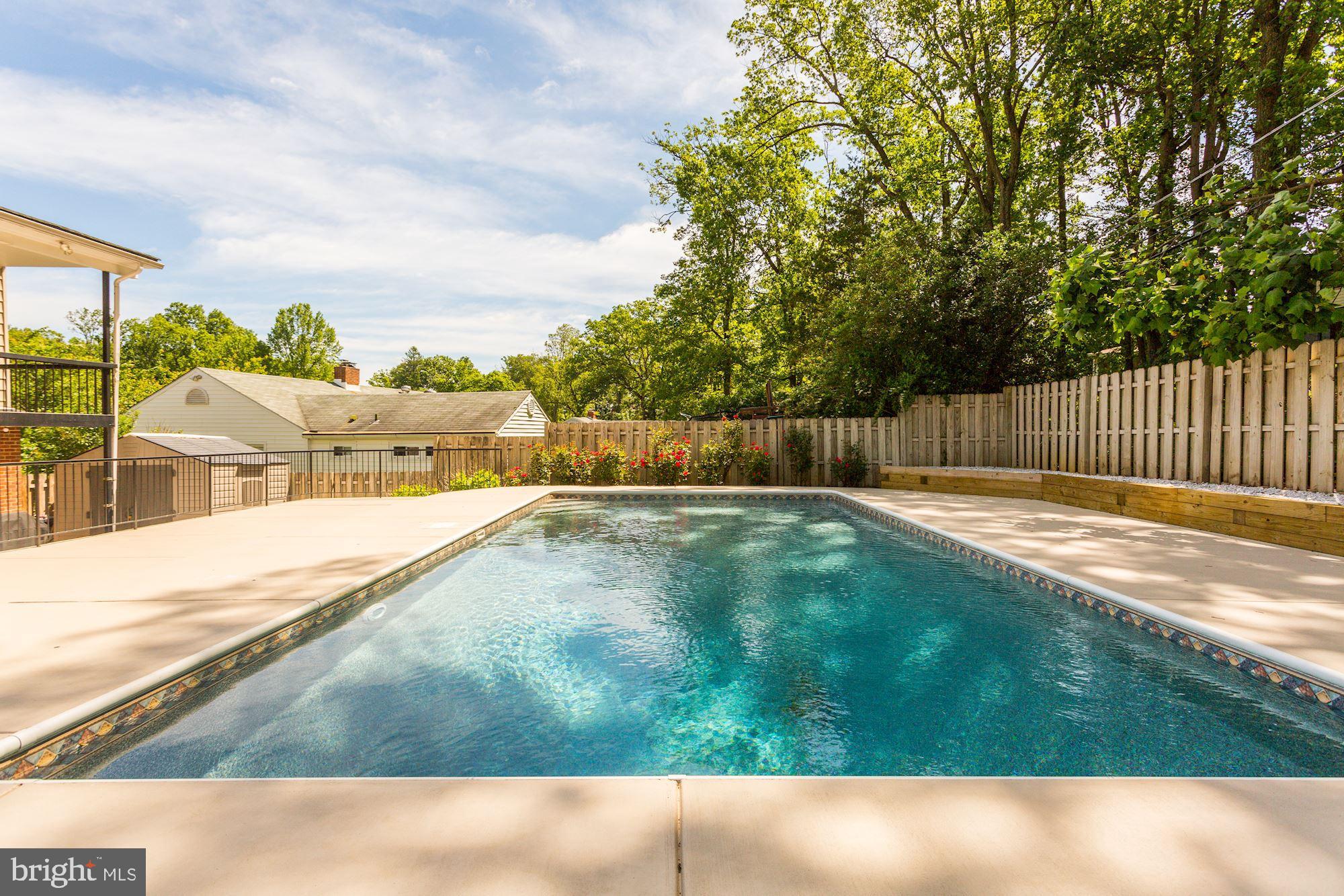COVENTRY/CROMWELL - Residential