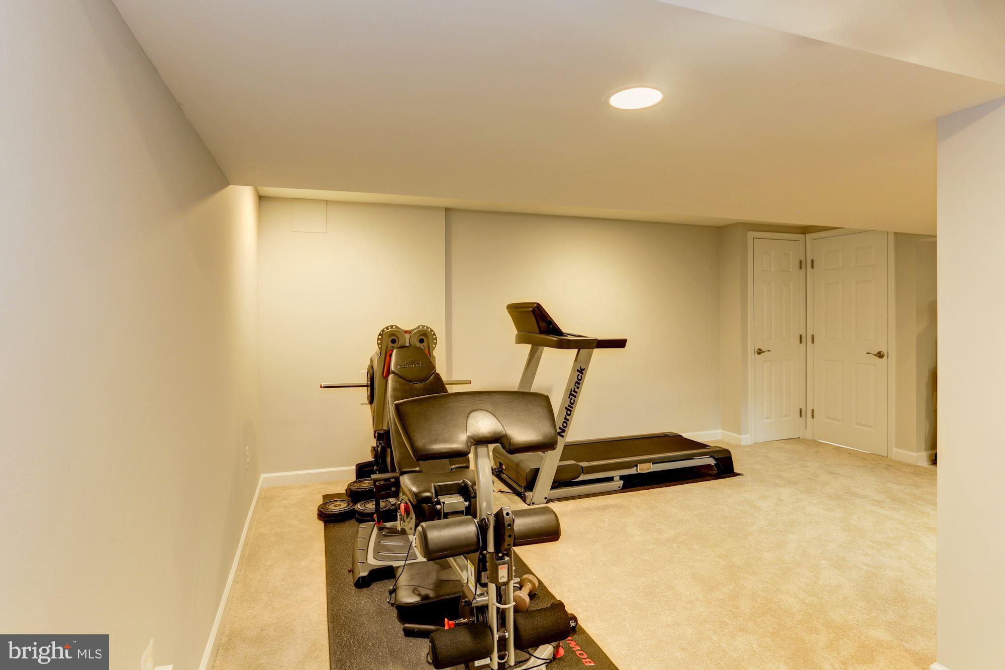 COVENTRY/CROMWELL - Residential