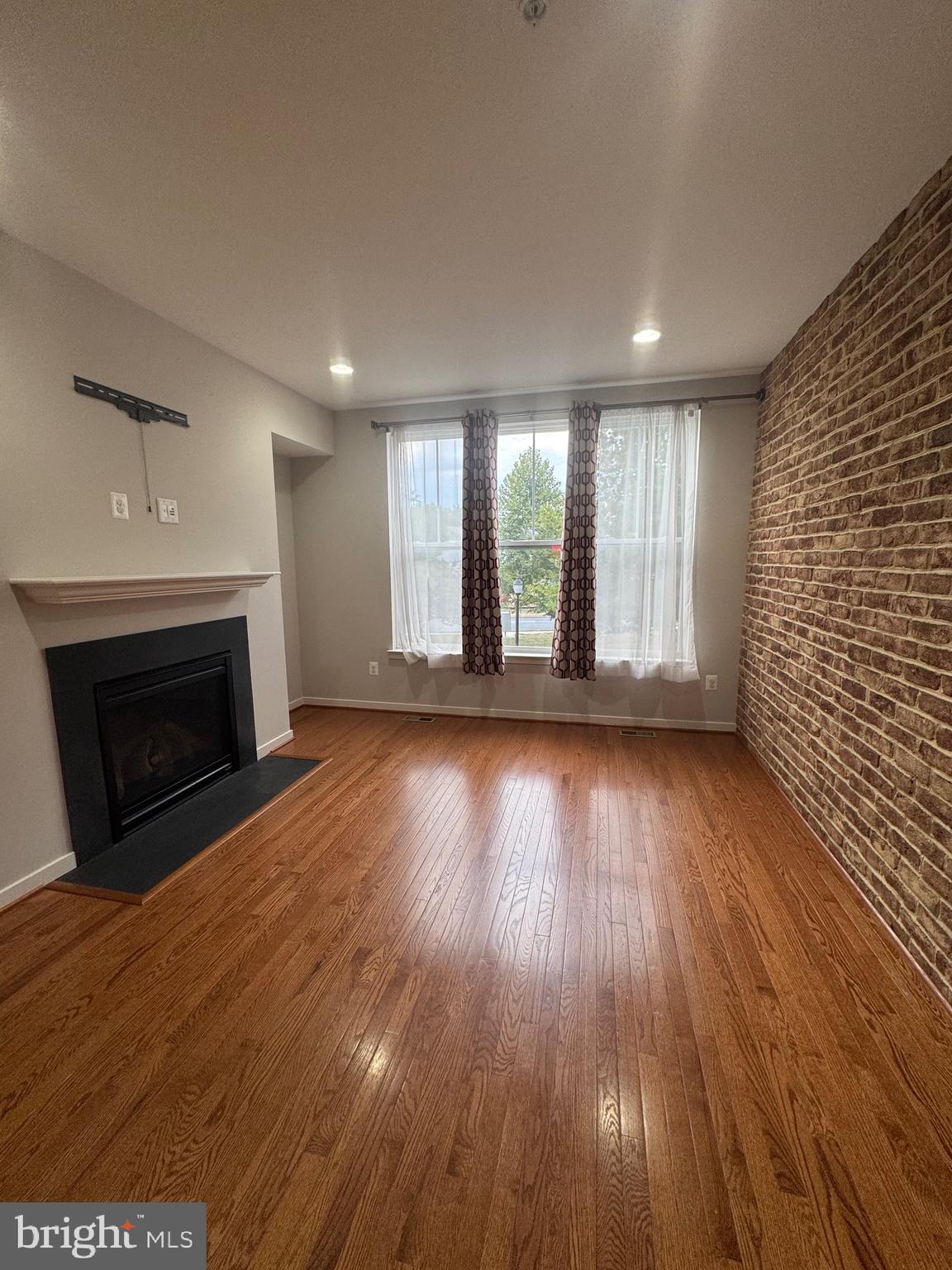 MONOCACY PARK SOUTH - Residential Lease