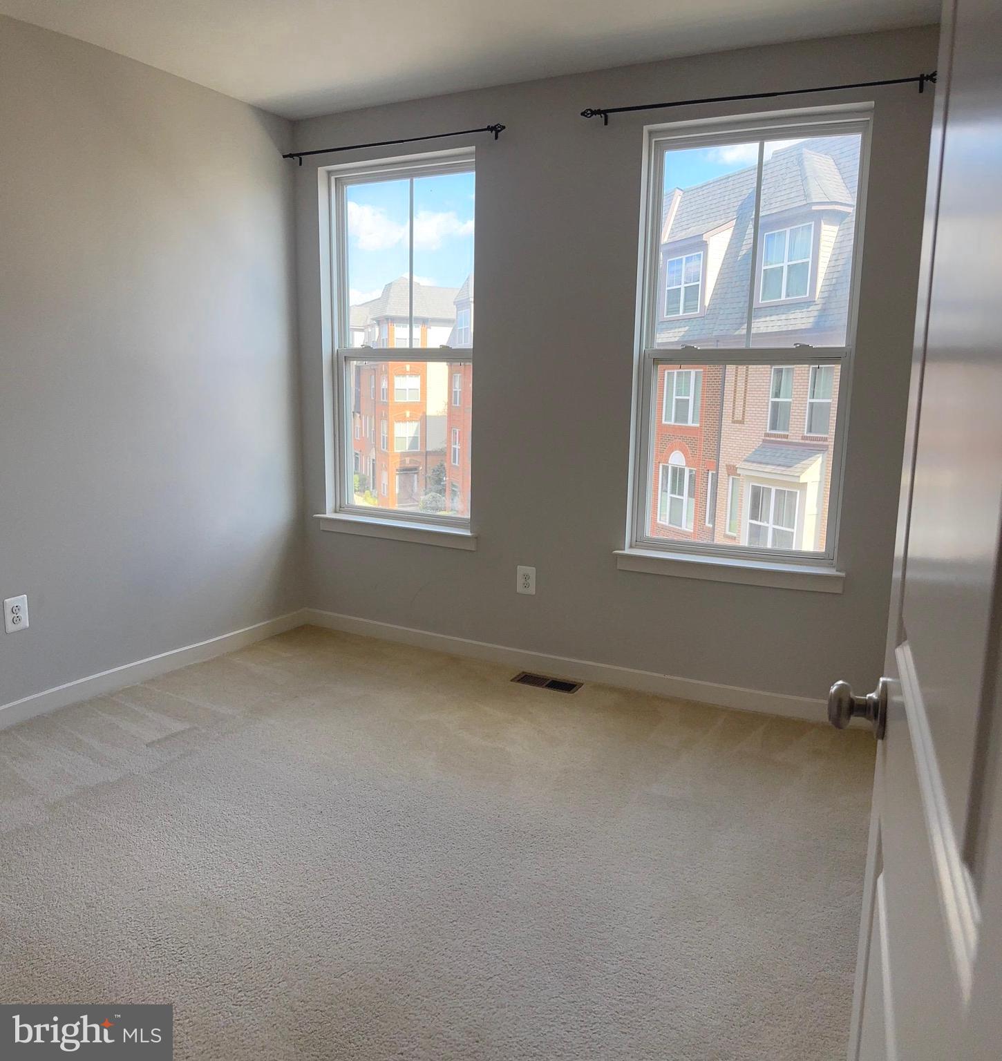 MONOCACY PARK SOUTH - Residential Lease