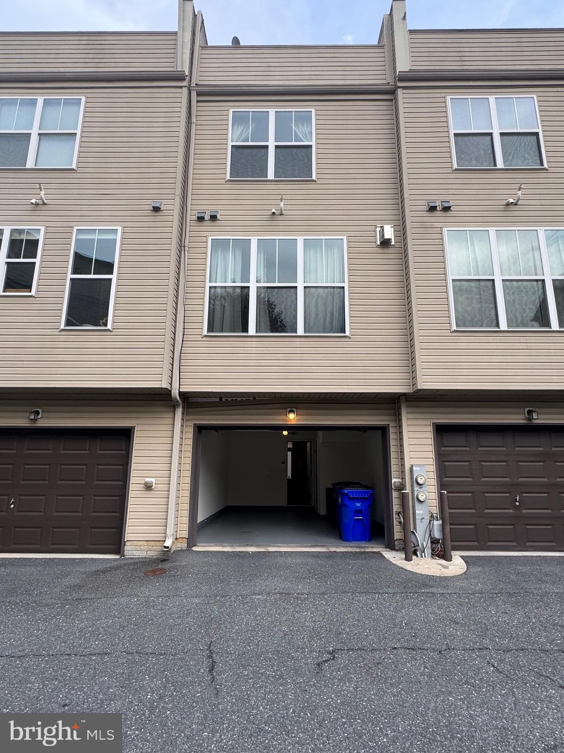 MONOCACY PARK SOUTH - Residential Lease