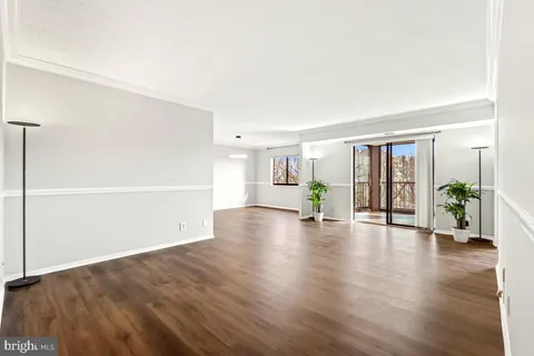 5901 Mount Eagle Drive Unit 716, Alexandria, VA 22303 - MLS#: VAFX2226694