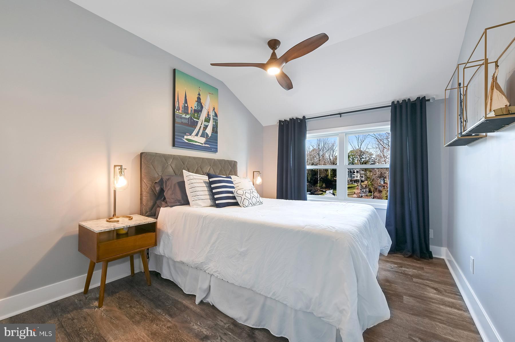 SYLVAN SHORES - Residential