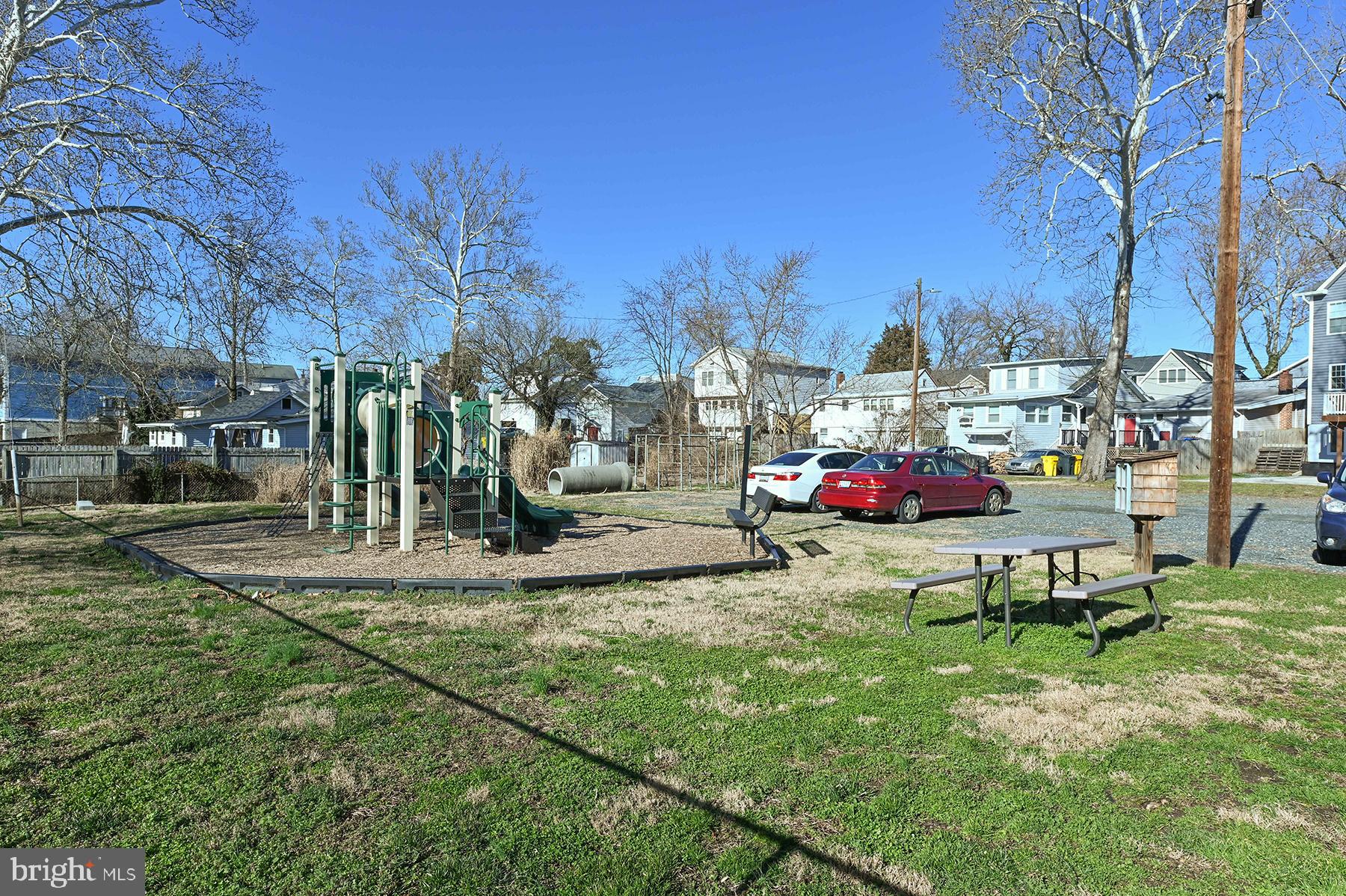 SYLVAN SHORES - Residential