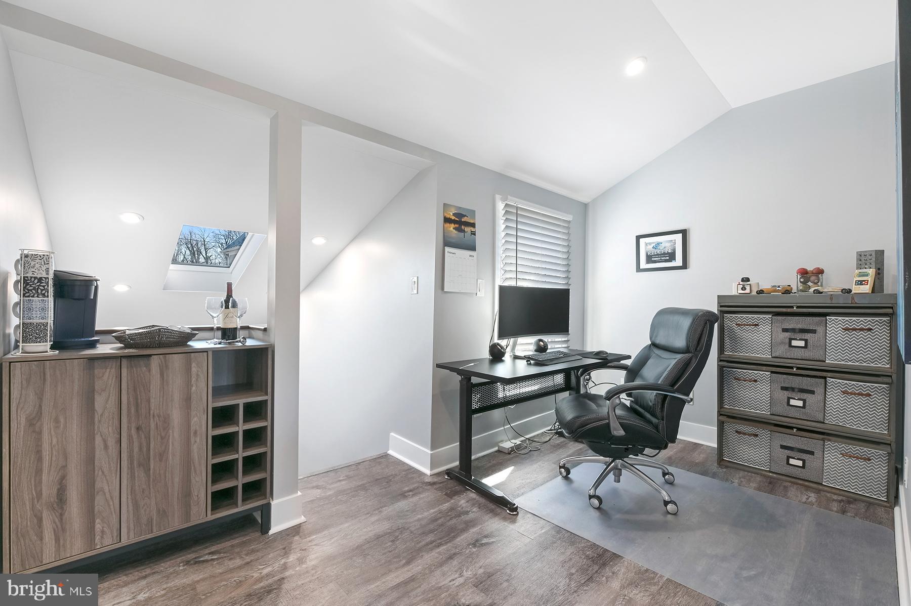 SYLVAN SHORES - Residential