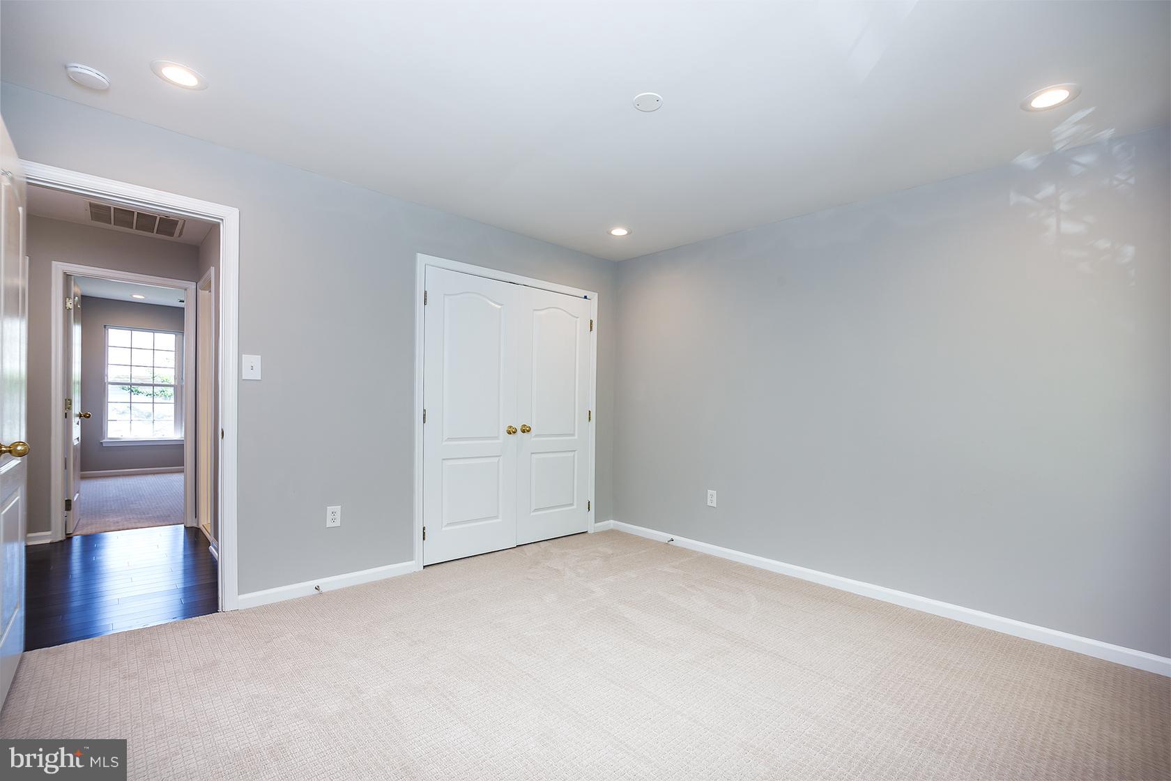 SOUTHLAKE AT MONTCLAIR - Residential