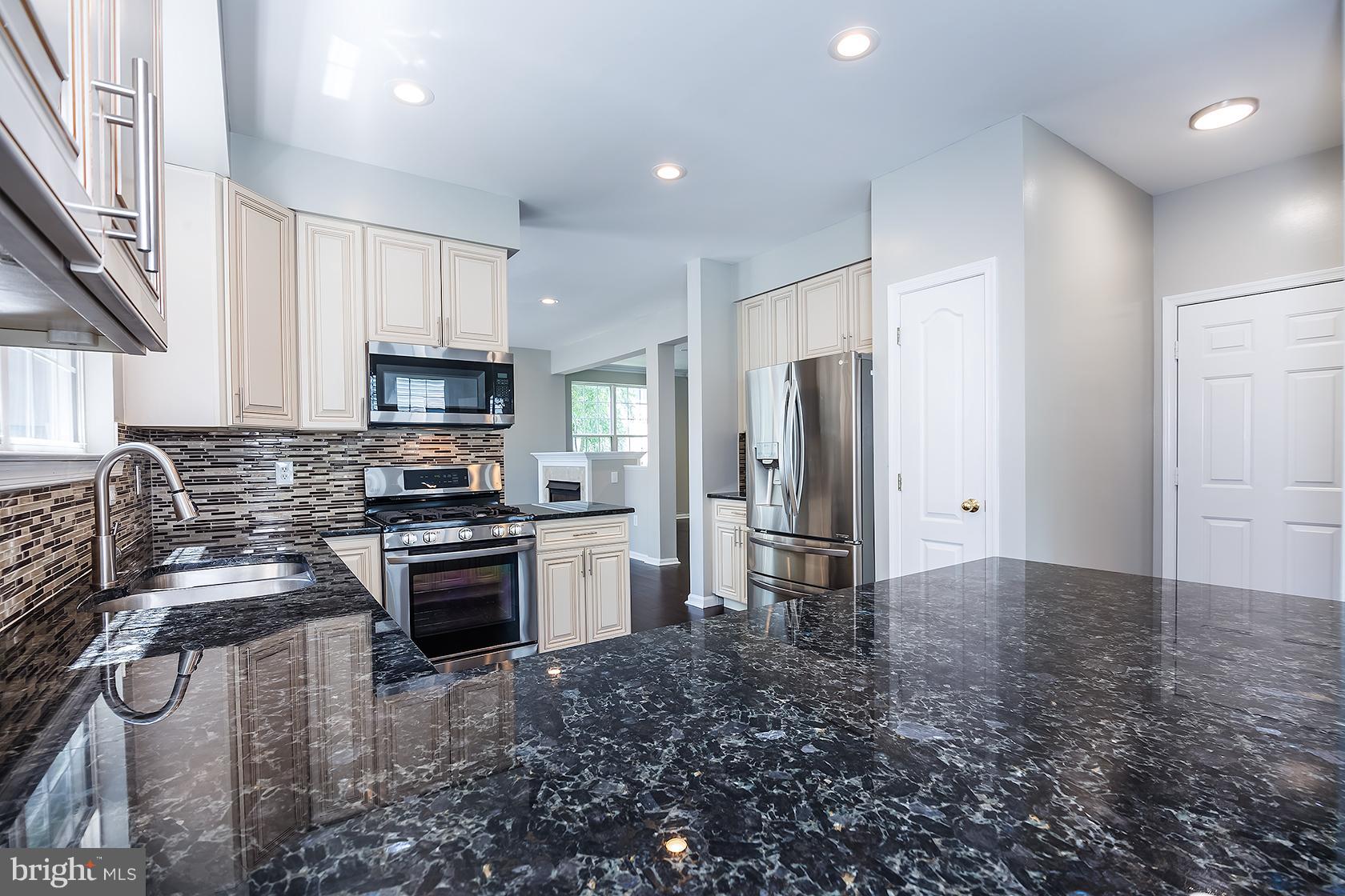 SOUTHLAKE AT MONTCLAIR - Residential