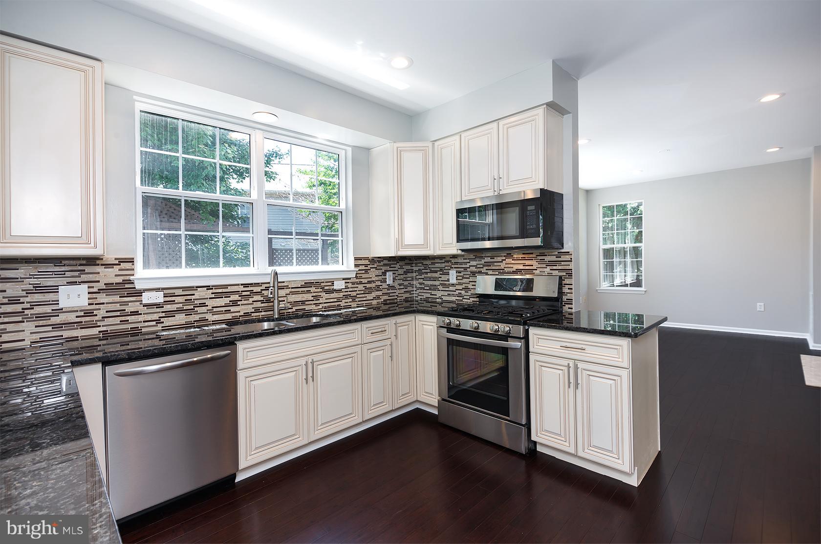 SOUTHLAKE AT MONTCLAIR - Residential