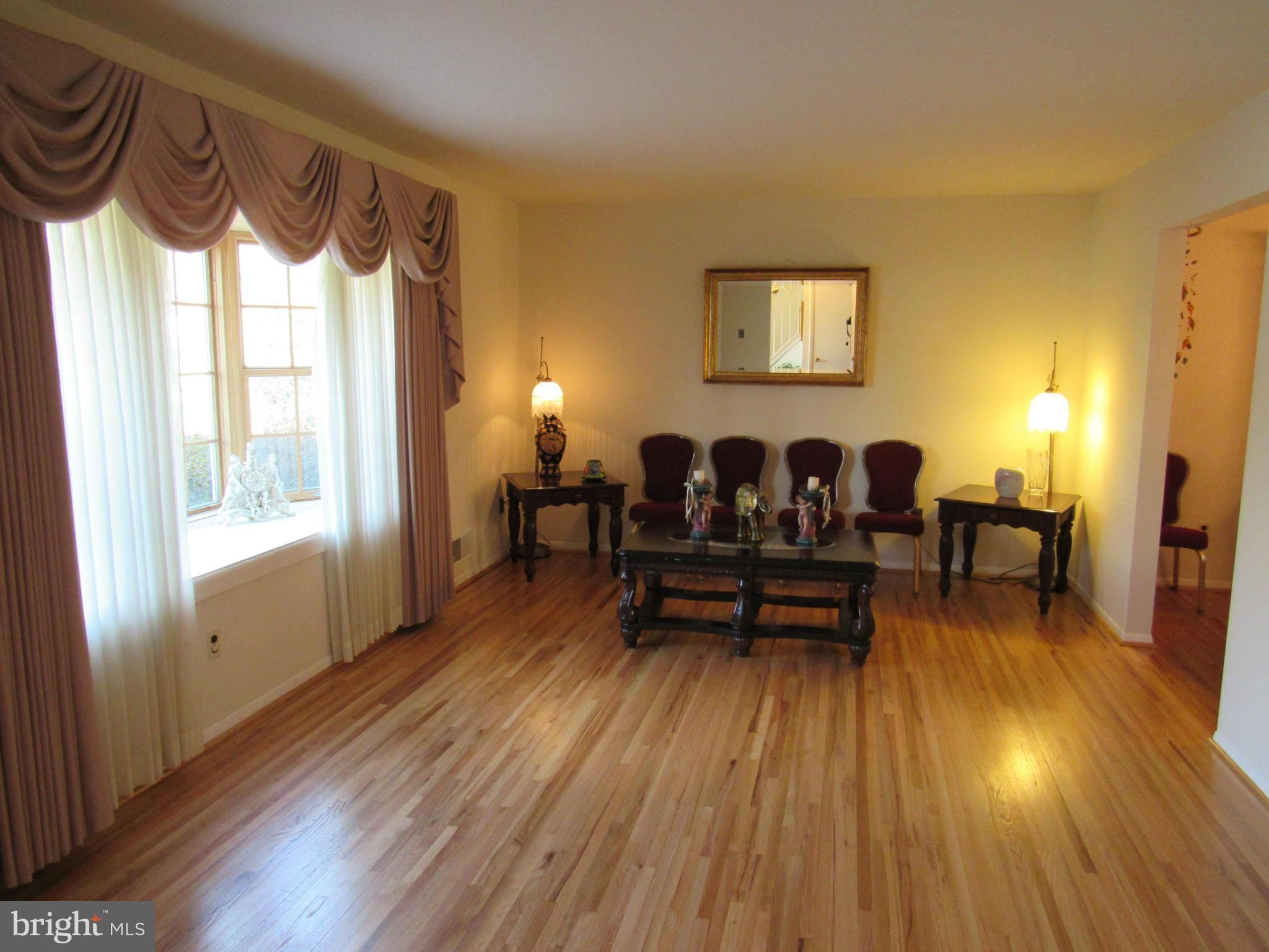 ROLLING VALLEY - Residential