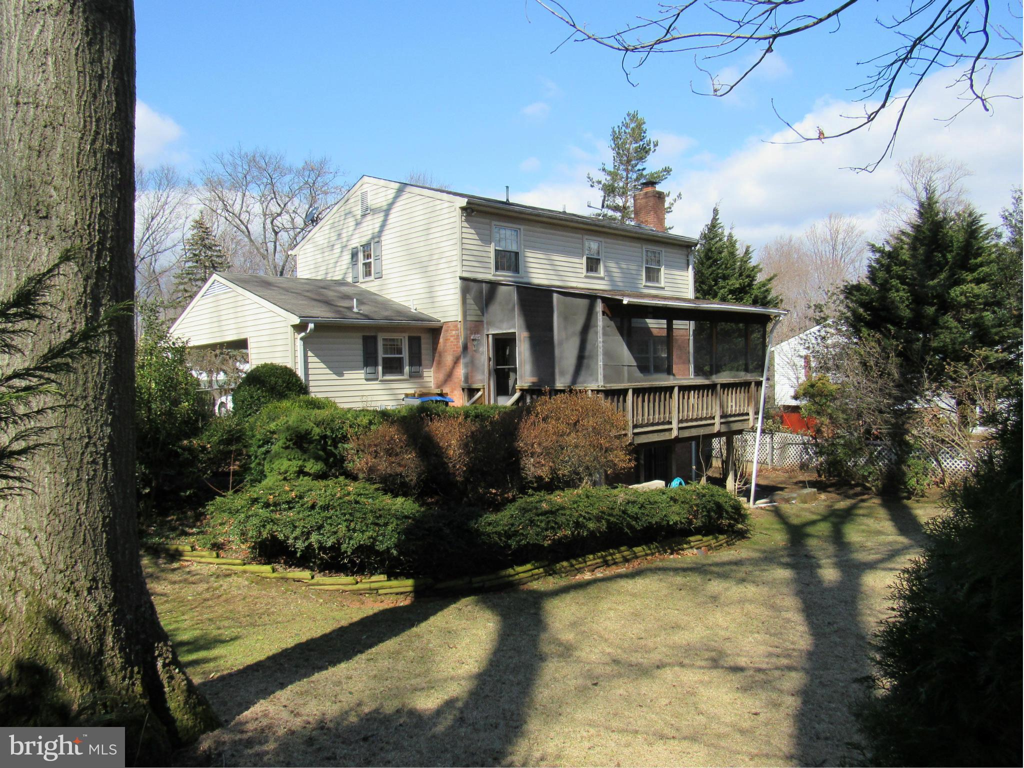 ROLLING VALLEY - Residential