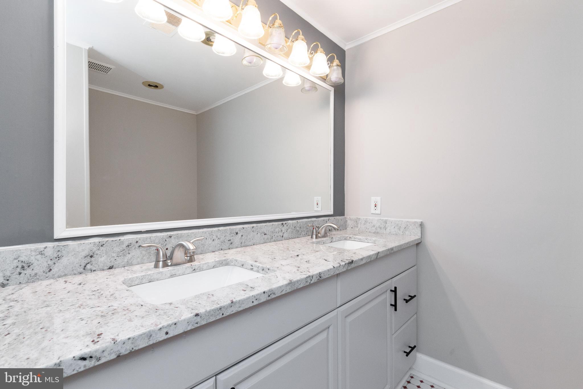 BRITTANY - Residential