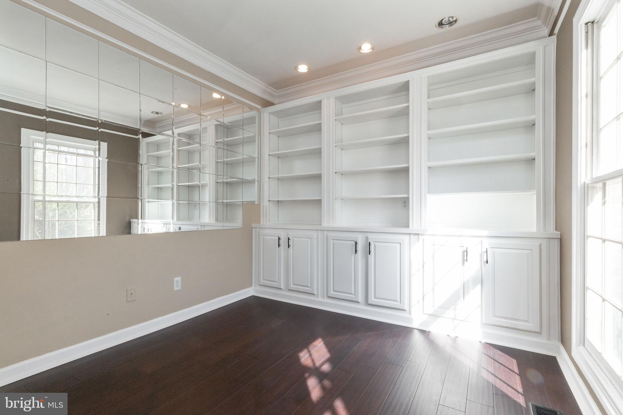 BRITTANY - Residential