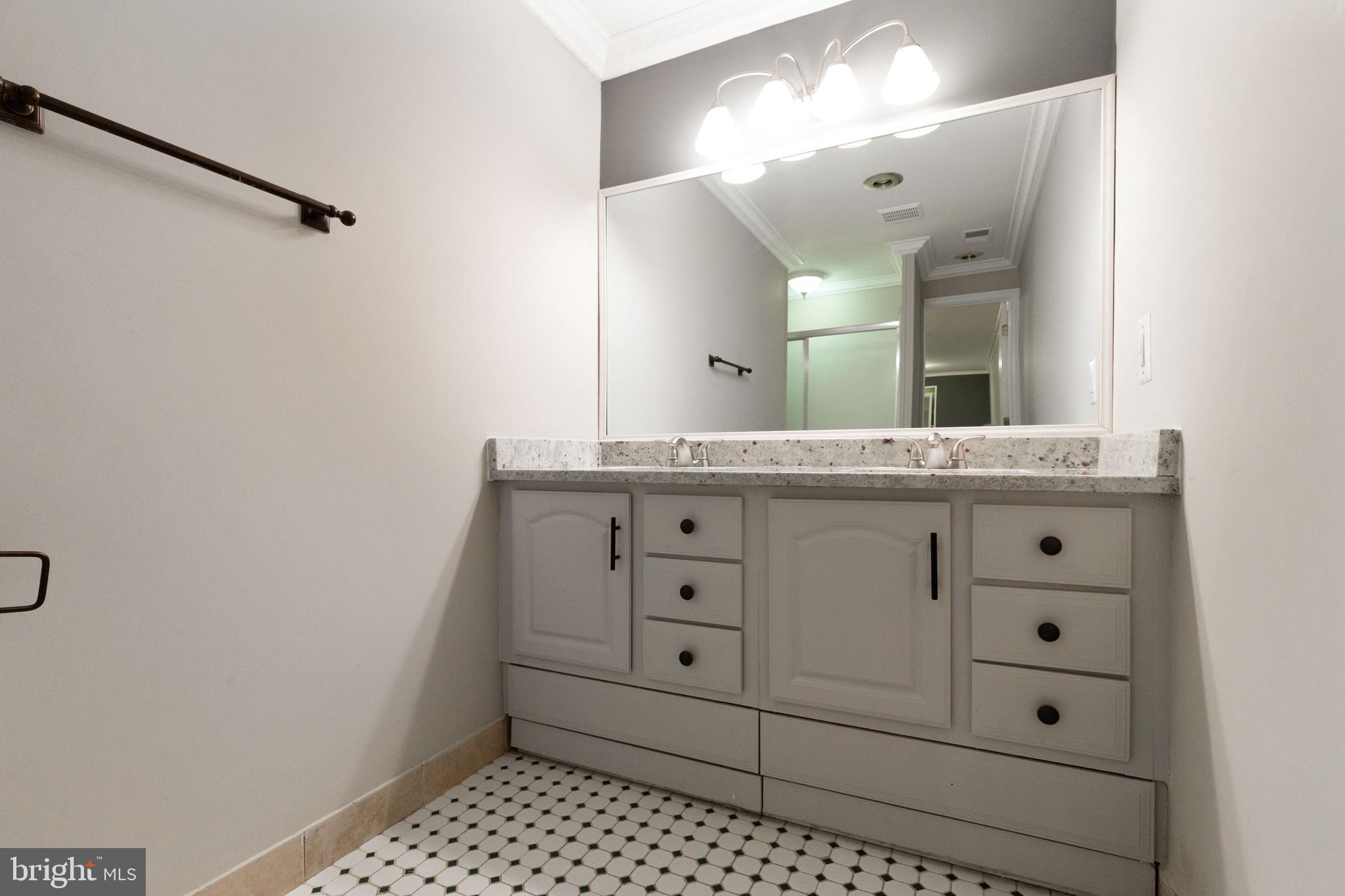 BRITTANY - Residential