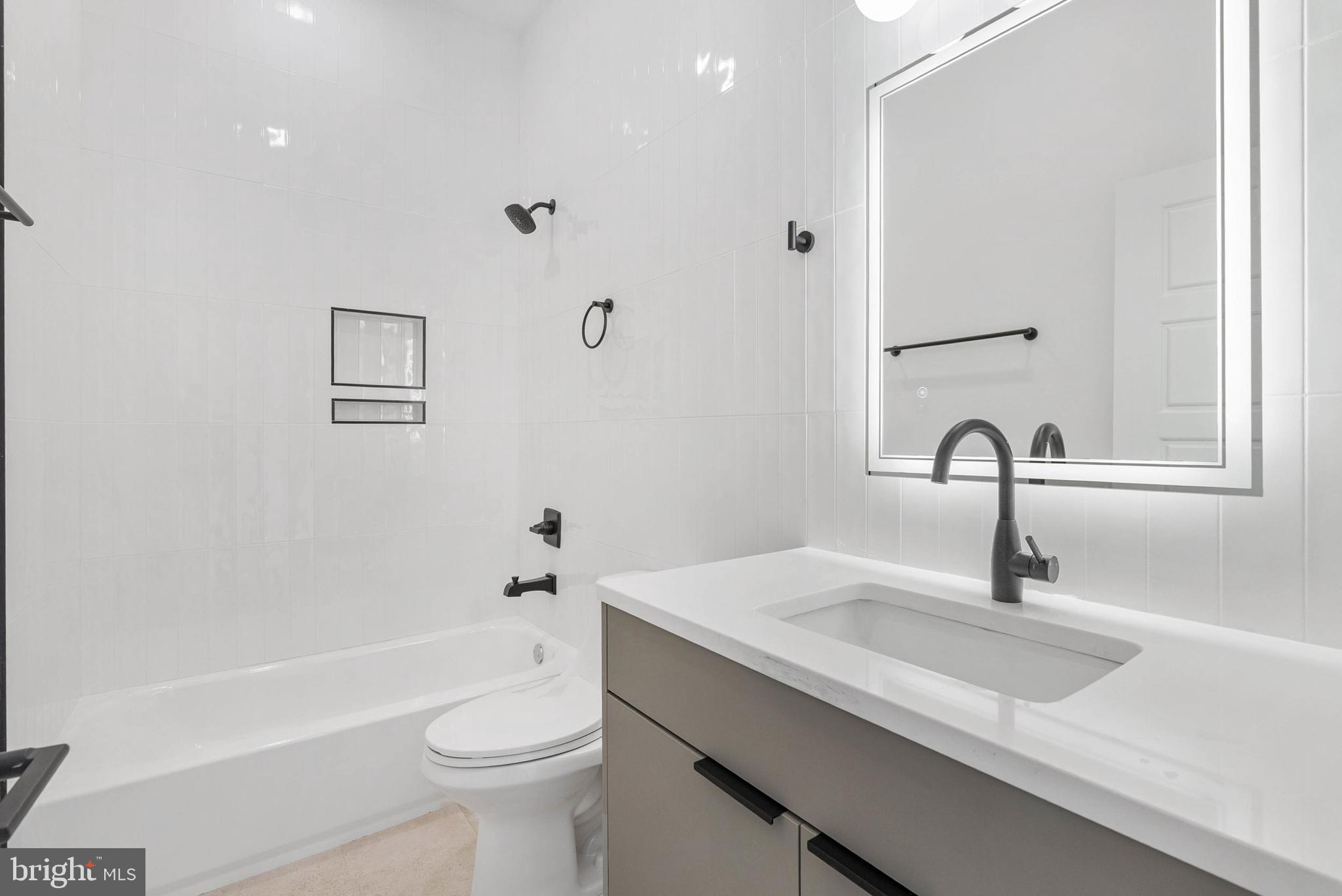 OLDE KENSINGTON - Residential