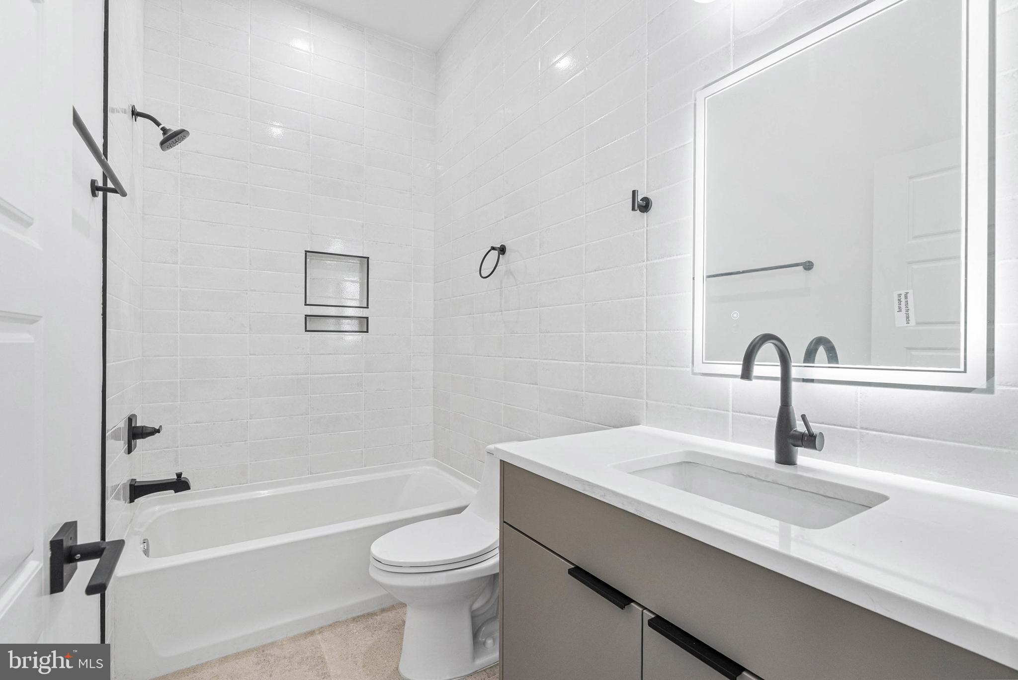 OLDE KENSINGTON - Residential