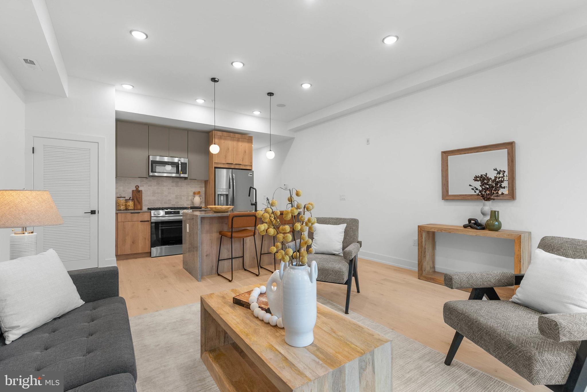 OLDE KENSINGTON - Residential