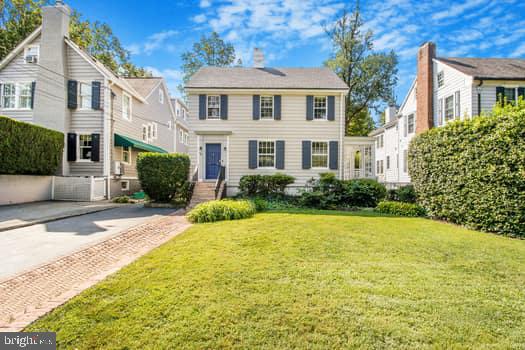 Welcome to this charming 3-bedroom home with a study in the highly sought-after Chevy Chase neighborhood, offering a prime location and modern upgrades. The home features a beautifully renovated kitchen and main bathroom, along with a new refrigerator and stove and gleaming hardwood floors throughout. A new roof was installed in July 2024. The spacious backyard includes a large versatile room that can be tailored to your needs.
Enjoy the convenience of being just moments from Bethesda, Chevy Chase, and Northwest Washington, D.C., while relishing the tranquility of nearby Elm Street Park. You’ll be close to an array of amenities, including shopping, restaurants at Bethesda Row, theaters, biking trails, and other unique parks.
Don’t miss the opportunity to live in this unbeatable location, just minutes from downtown Bethesda and D.C.!