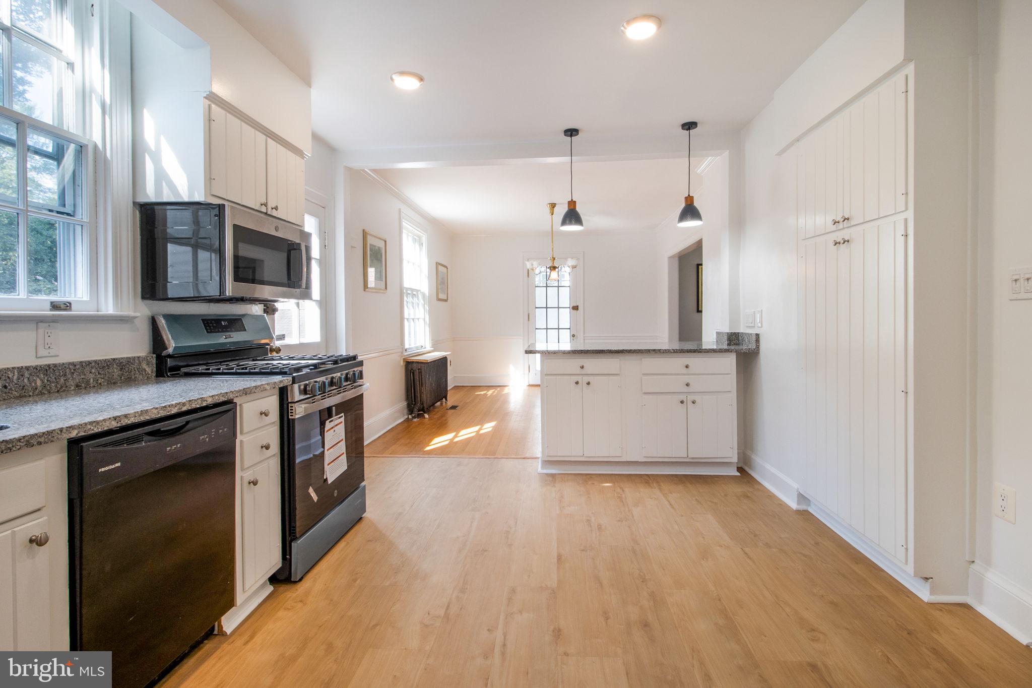 CHEVY CHASE - Residential