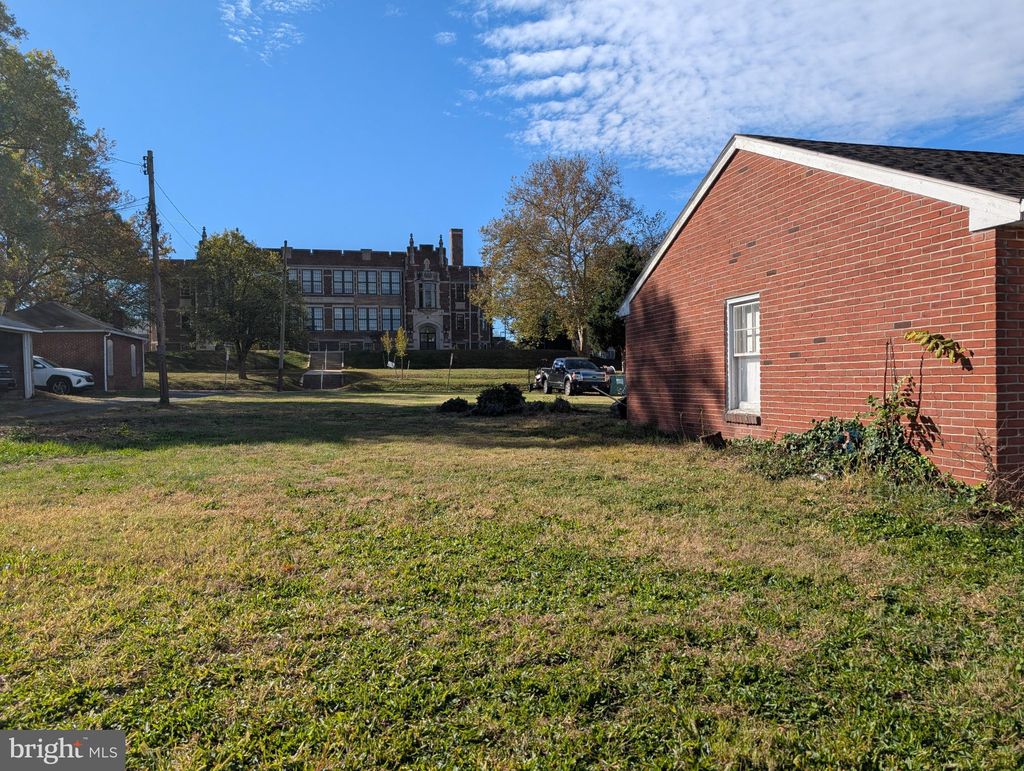 Photo of 1237 South Street, POTTSTOWN, PA 19464 (MLS # PAMC2159050)