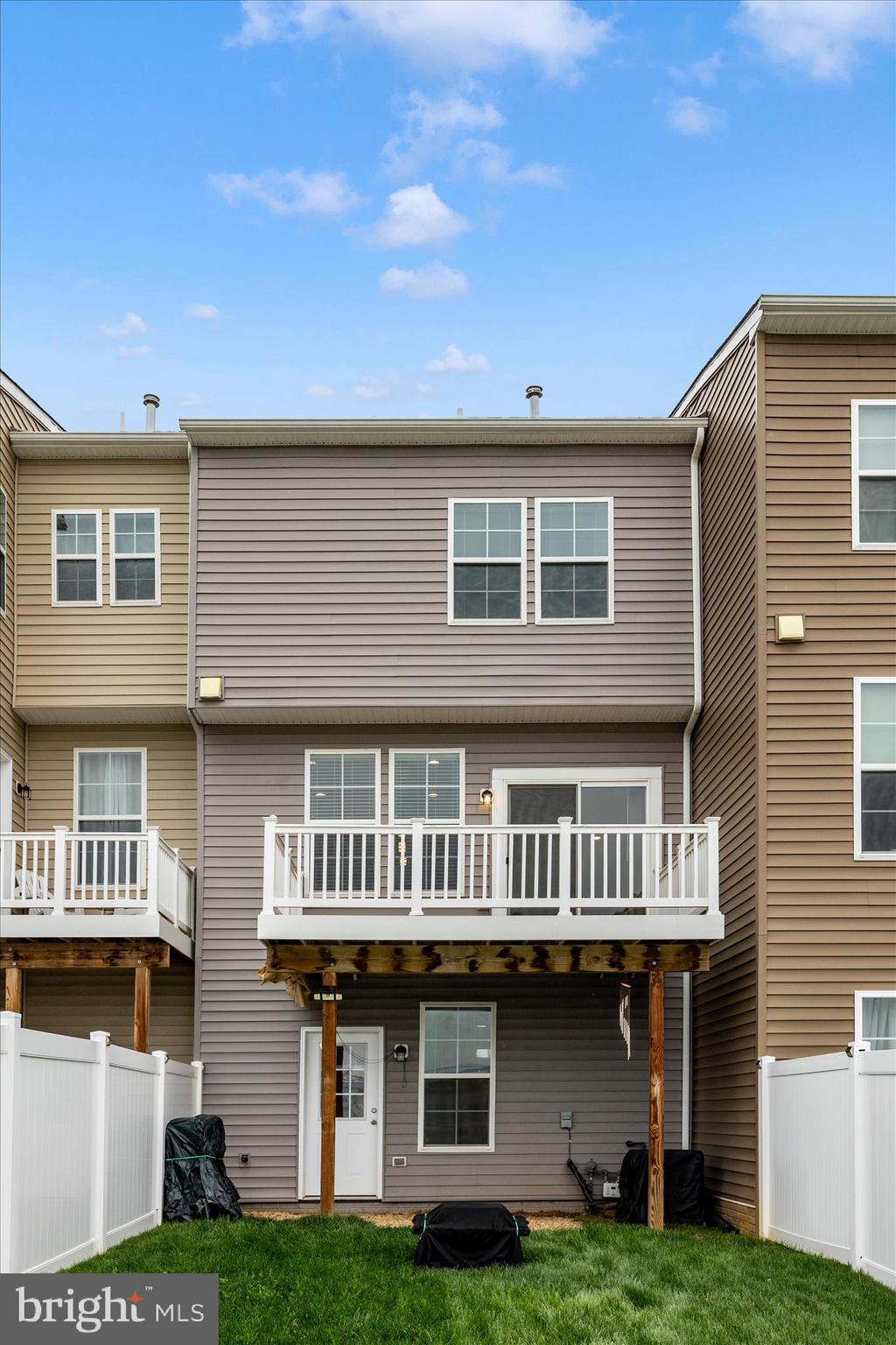 HUNTFIELD - Residential