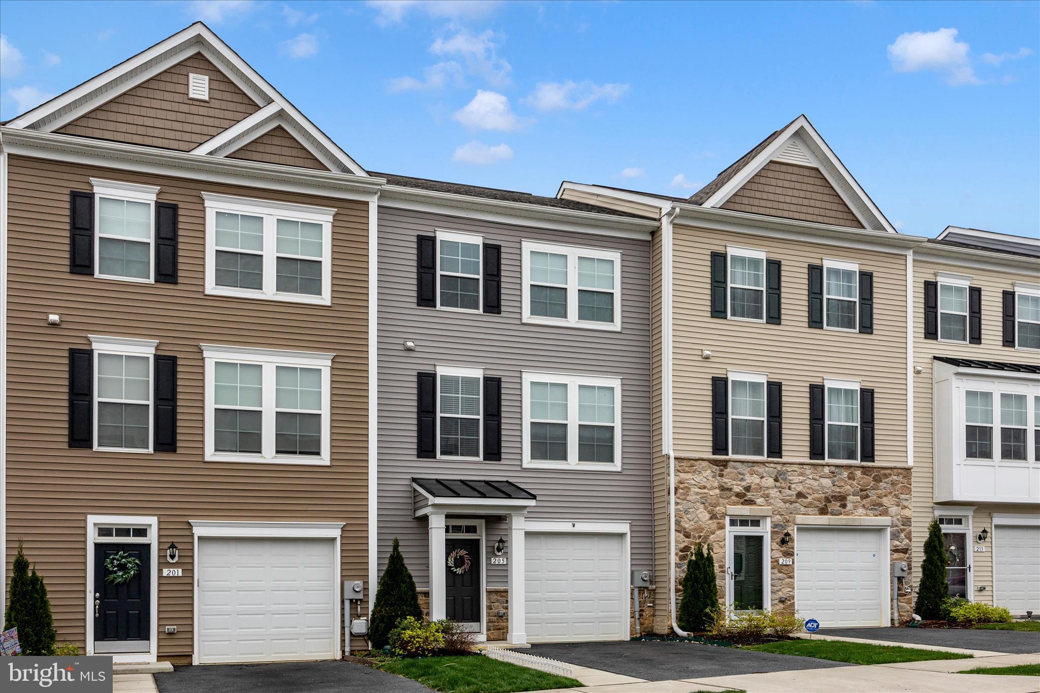 HUNTFIELD - Residential