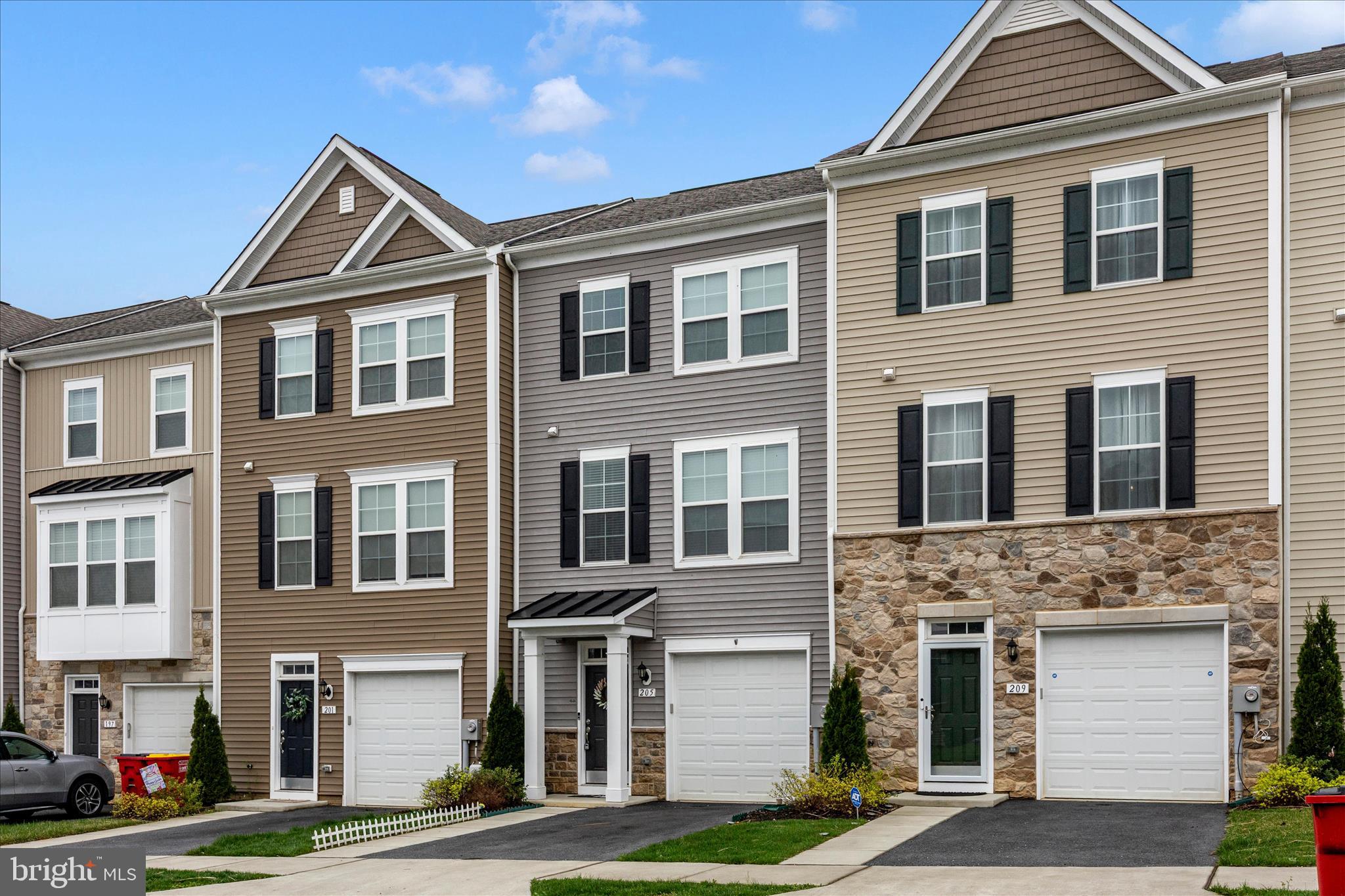 HUNTFIELD - Residential