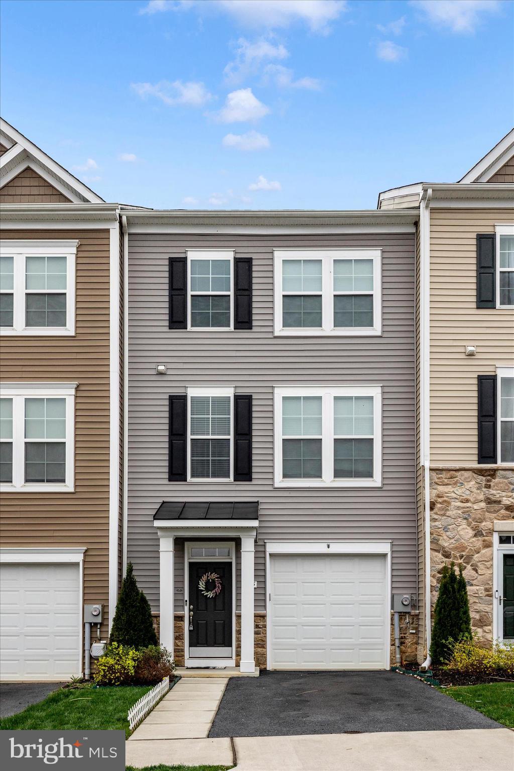 HUNTFIELD - Residential