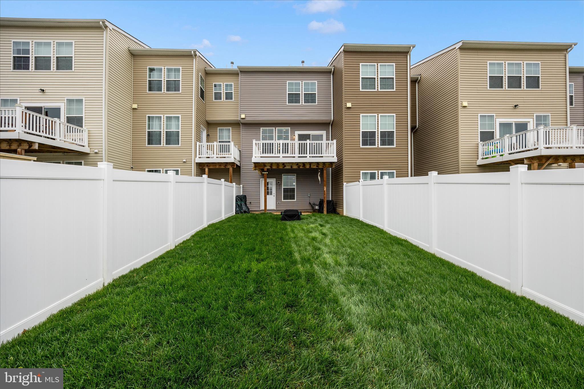 HUNTFIELD - Residential