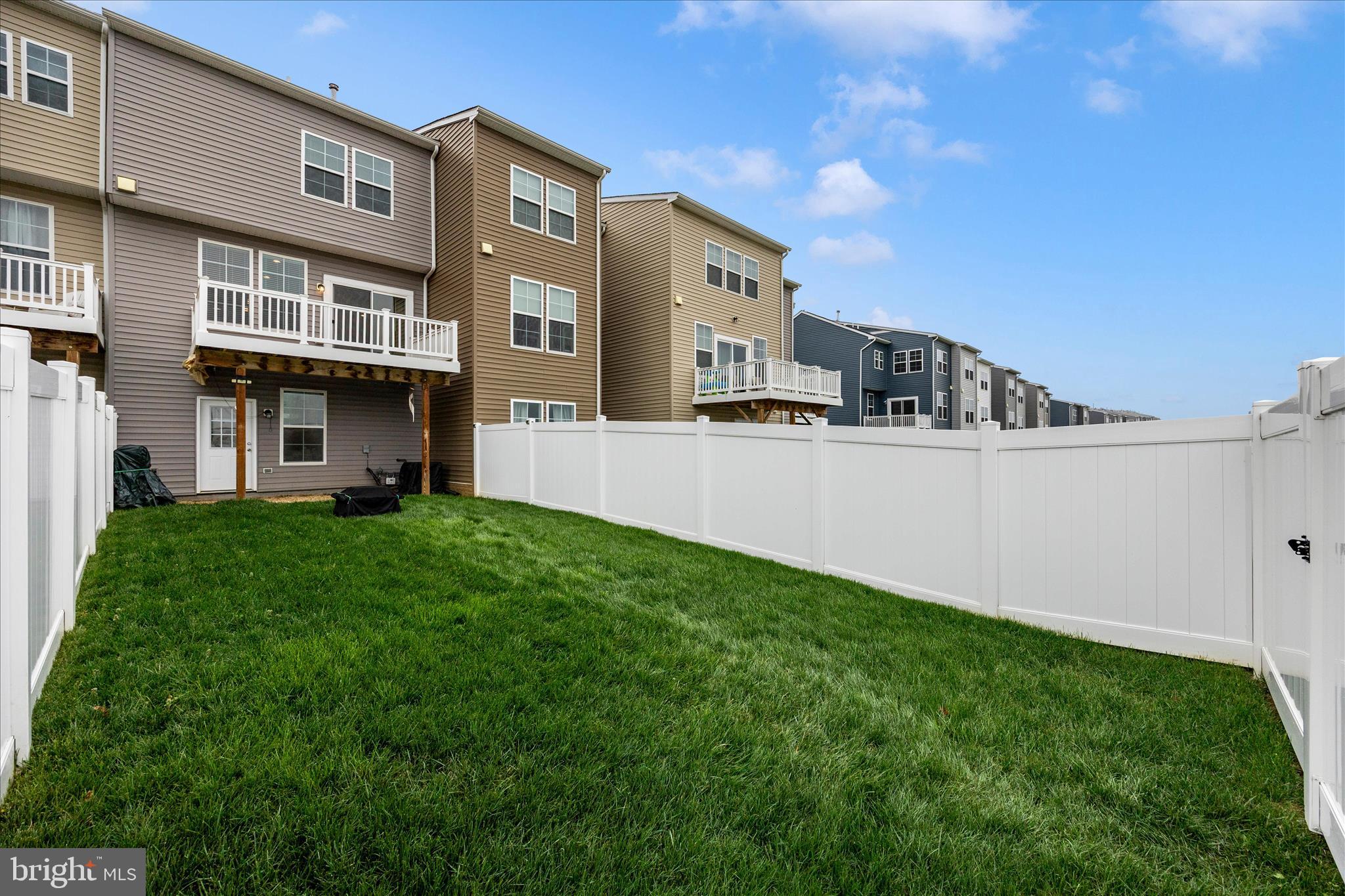 HUNTFIELD - Residential