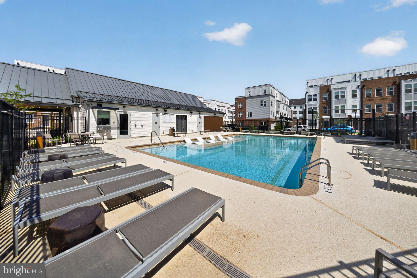 FARMSTEAD DISTRICT - Residential