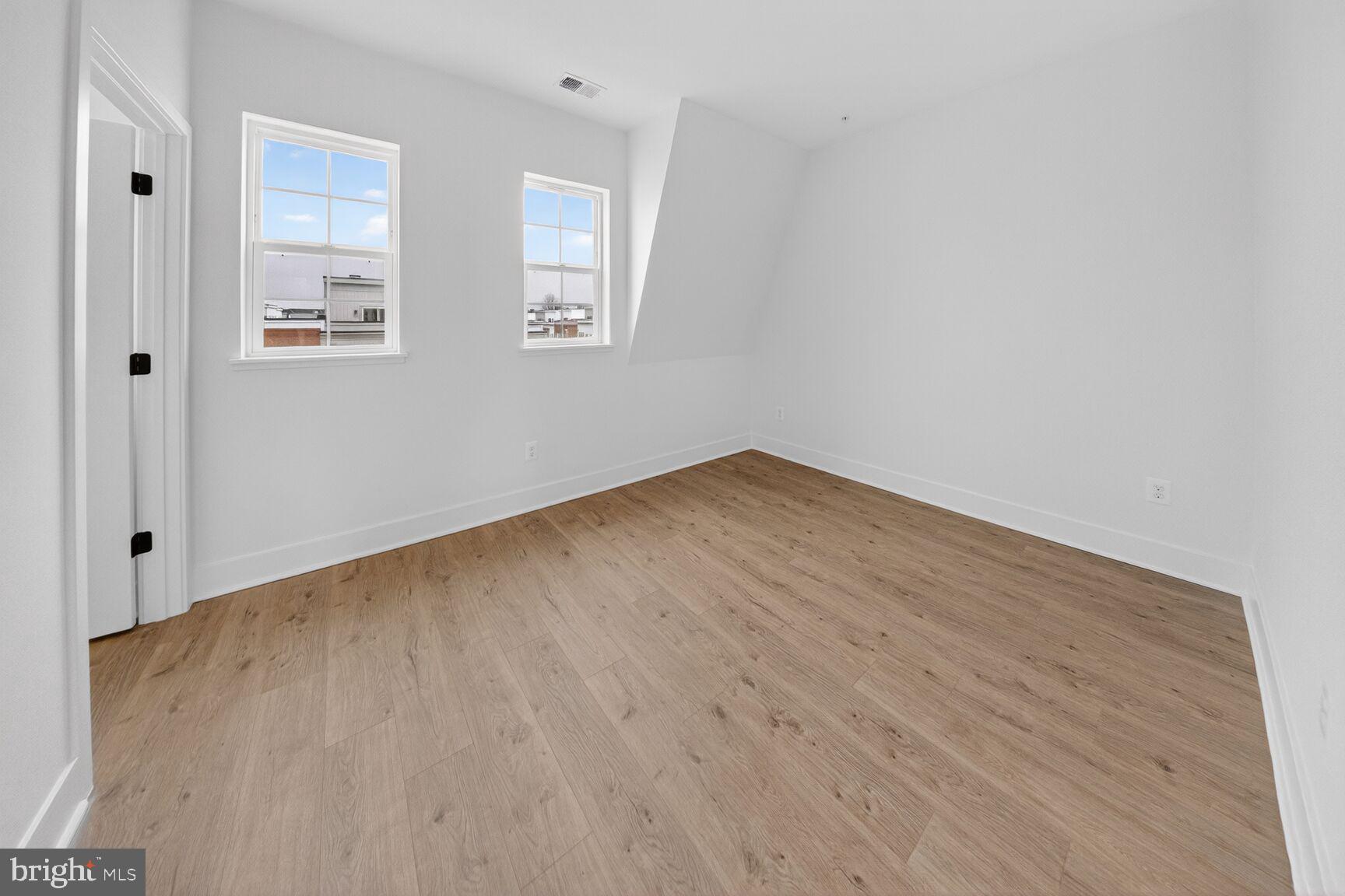 FARMSTEAD DISTRICT - Residential