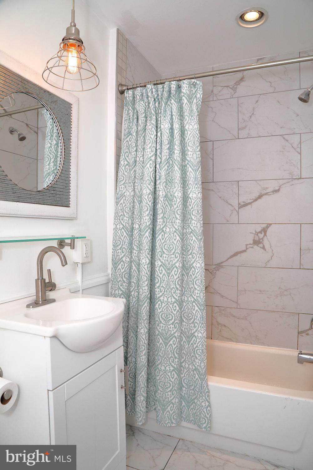 SOWE NEIGHBORHOOD / CABBAGE HILL - Residential