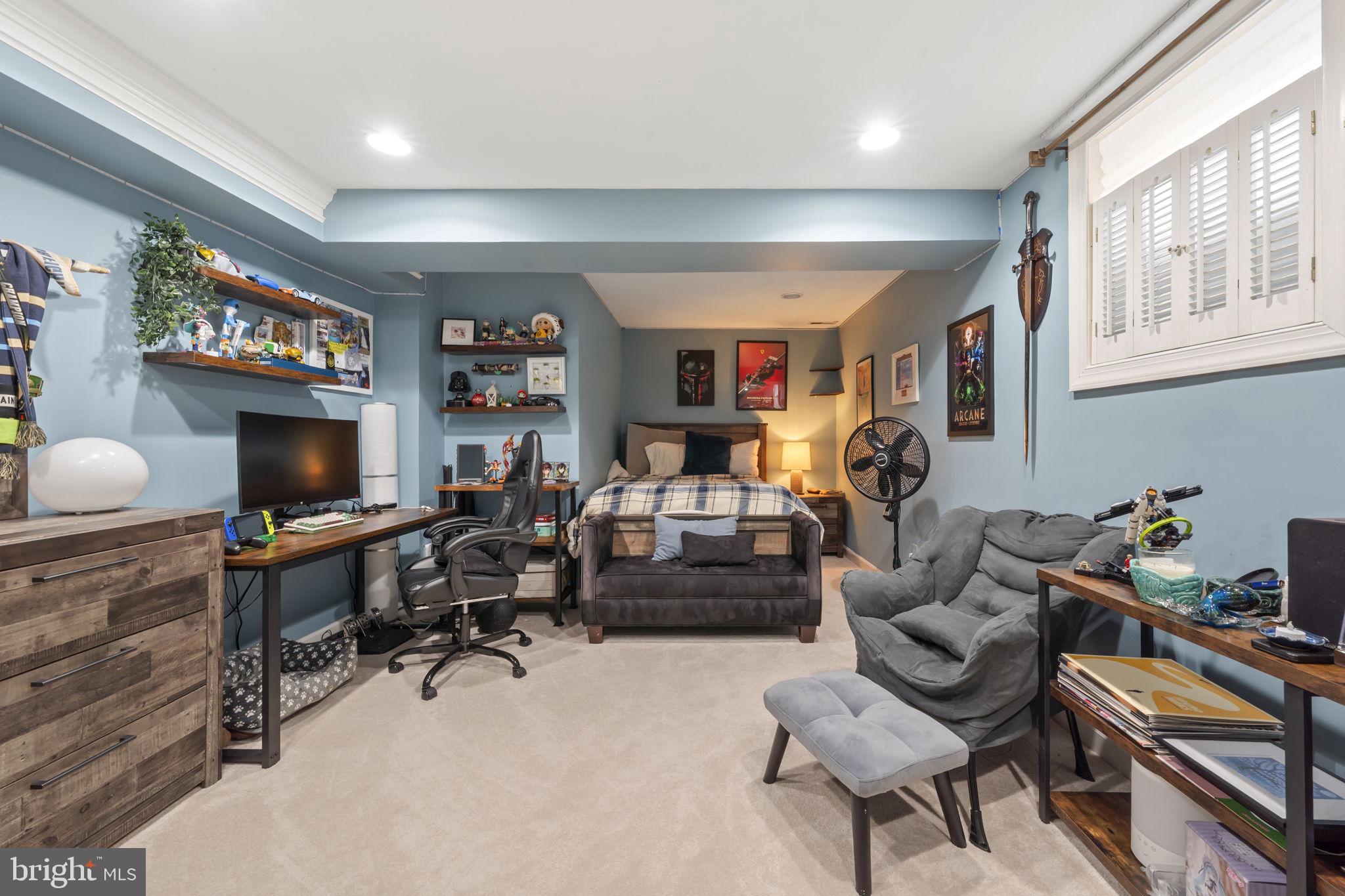 MERIDIAN CROSSING - Residential