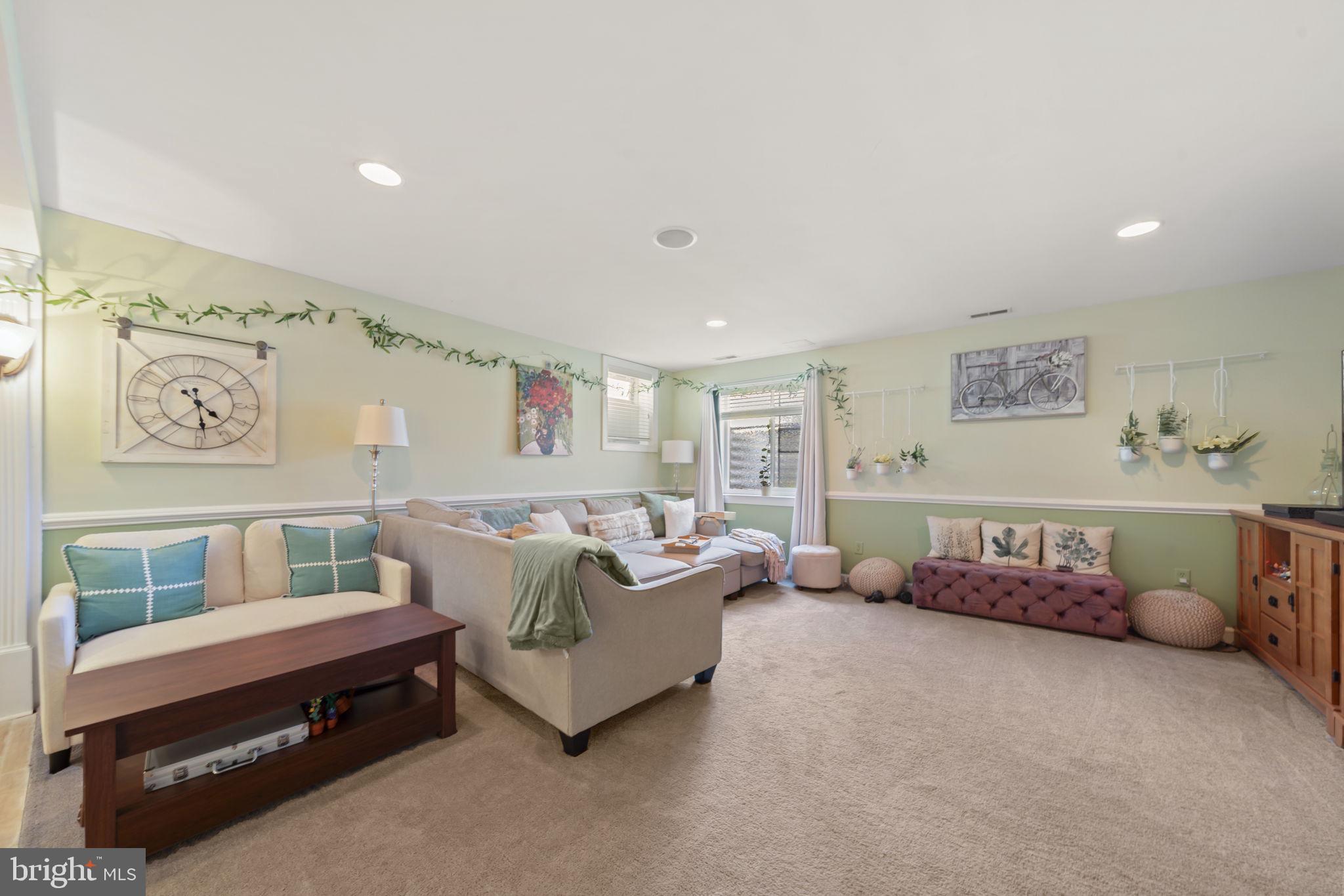MERIDIAN CROSSING - Residential