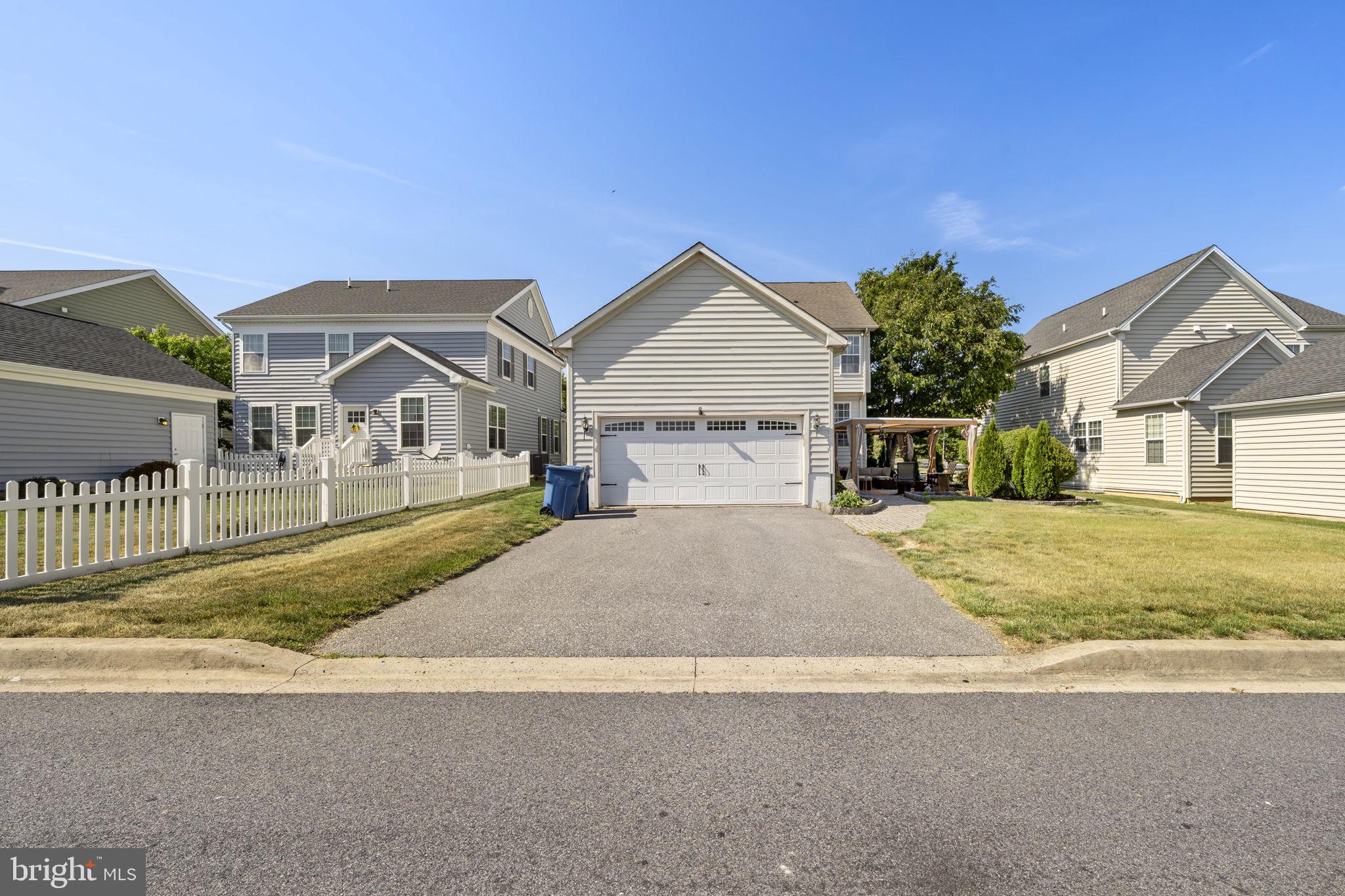MERIDIAN CROSSING - Residential