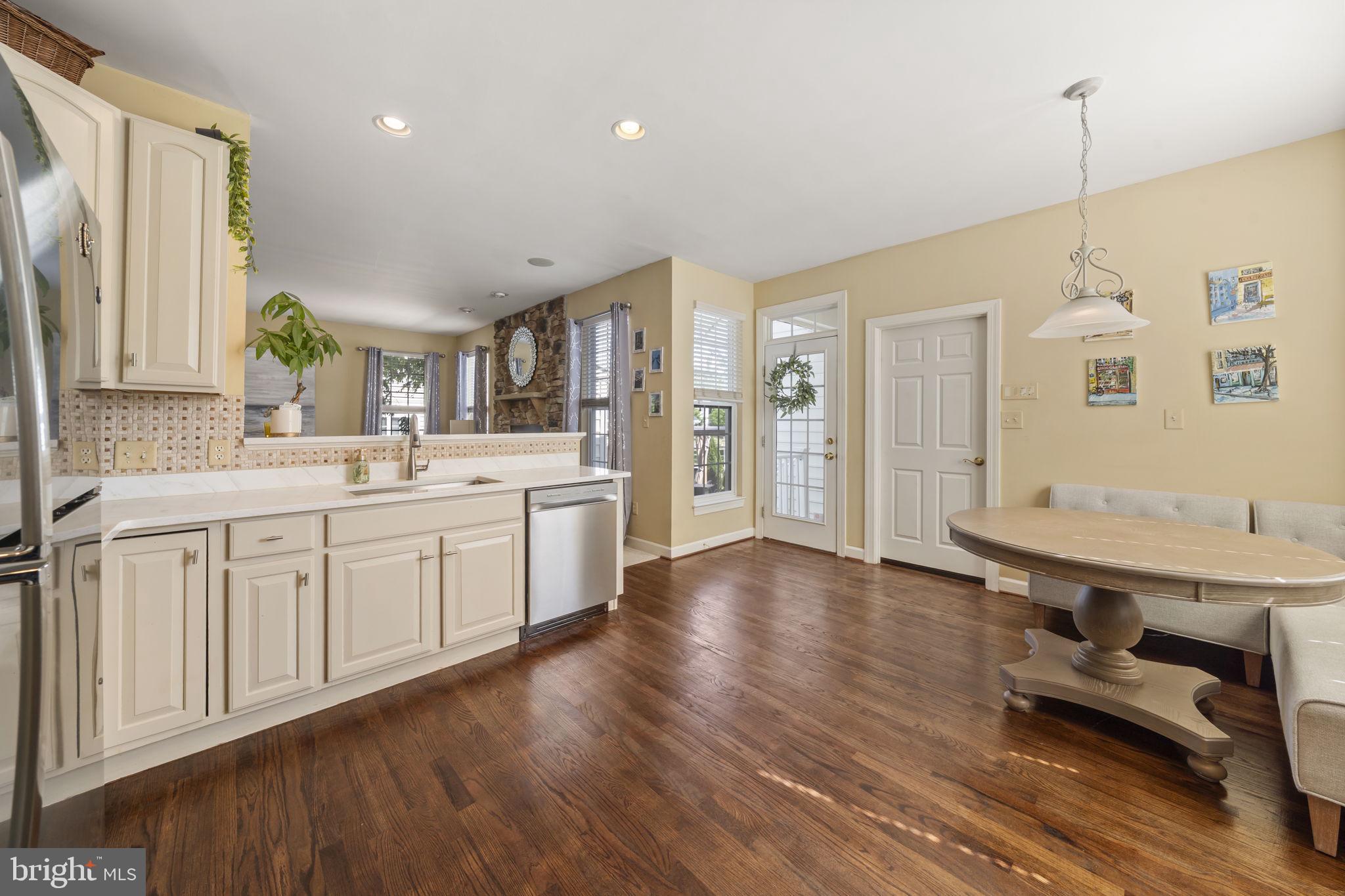MERIDIAN CROSSING - Residential