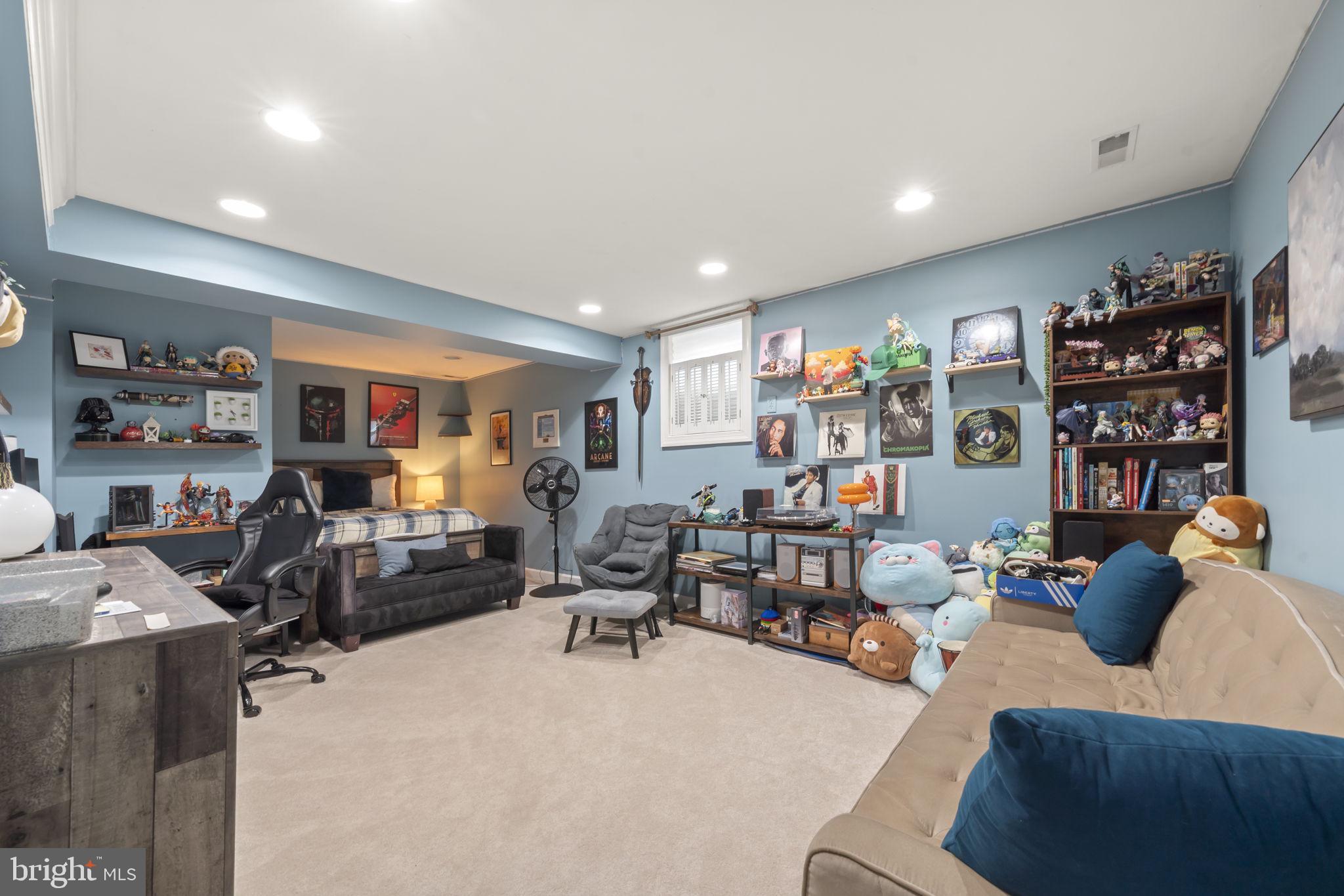 MERIDIAN CROSSING - Residential