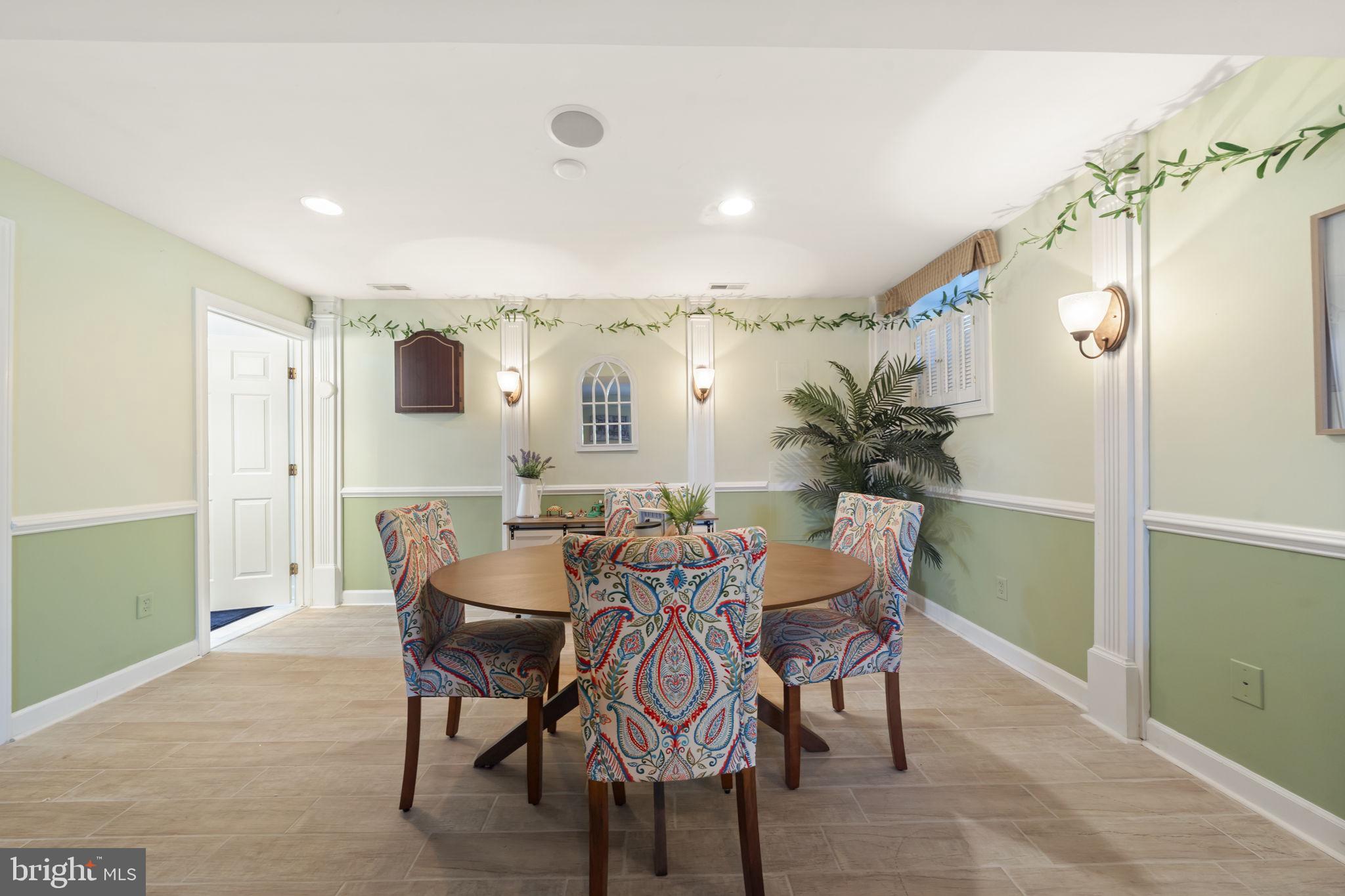MERIDIAN CROSSING - Residential