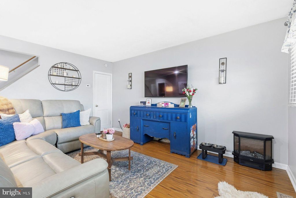 Photo of 140 N County Line Road, SOUDERTON, PA 18964 (MLS # PAMC2166172)