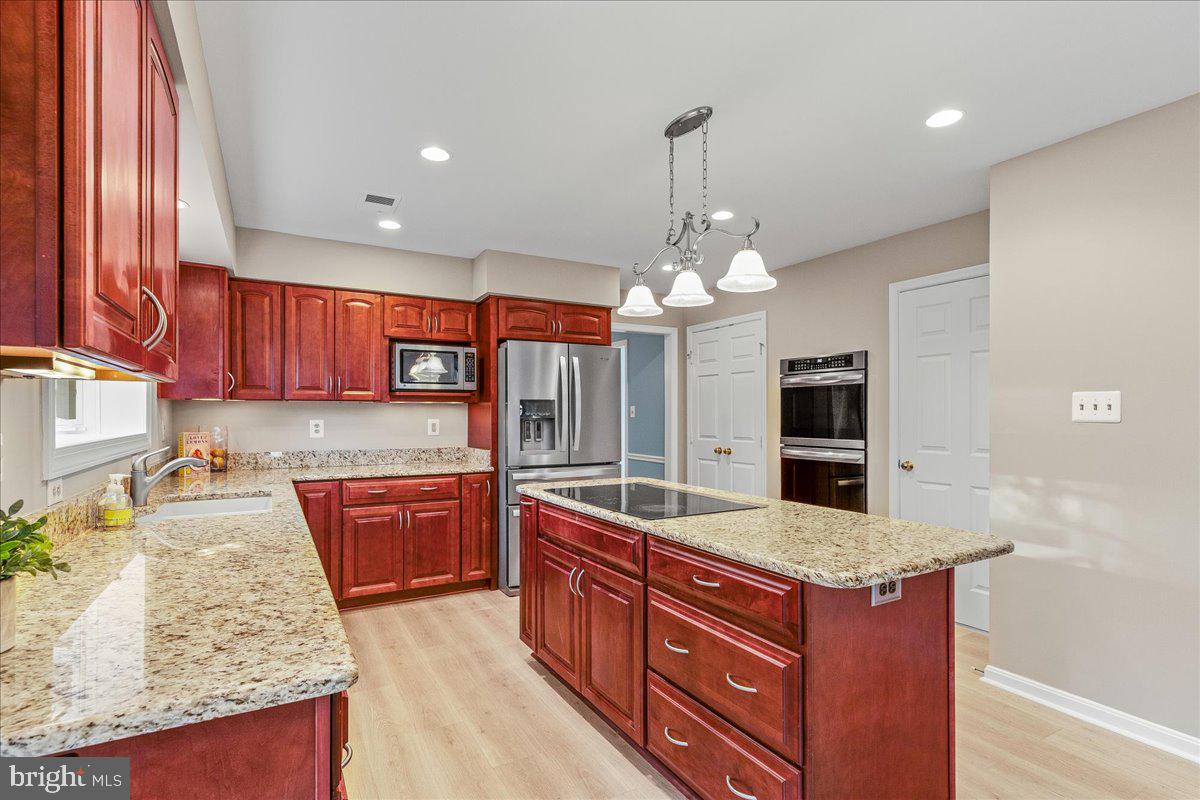 COMPTON HEIGHTS - Residential