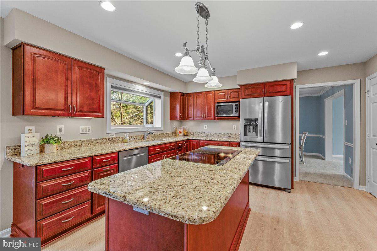 COMPTON HEIGHTS - Residential