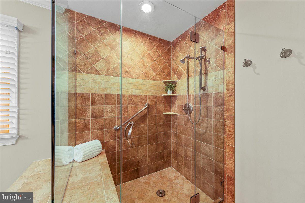 COMPTON HEIGHTS - Residential